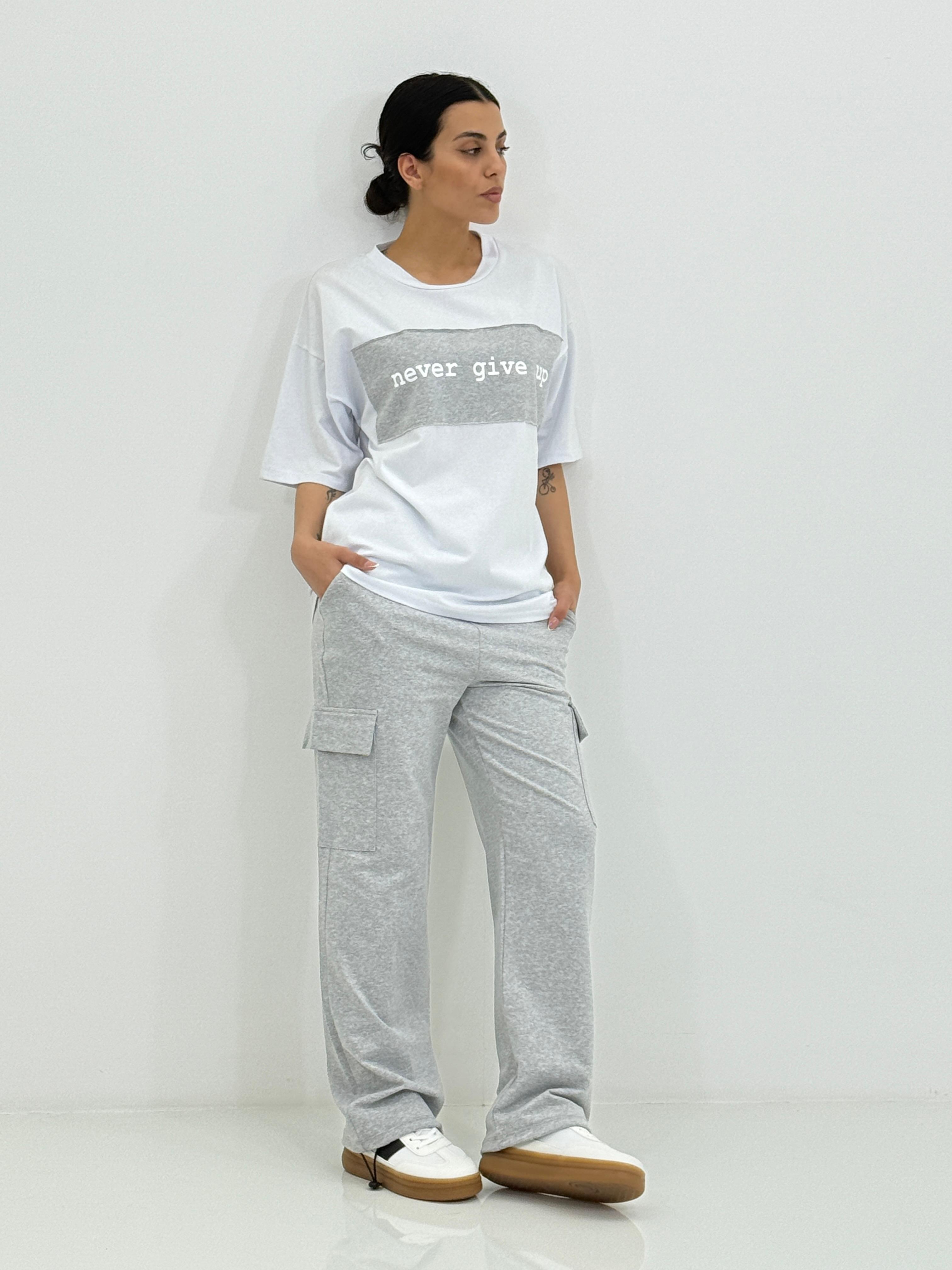 COMPLETO T-SHIRT E PANTALONE CARGO NEW SS25