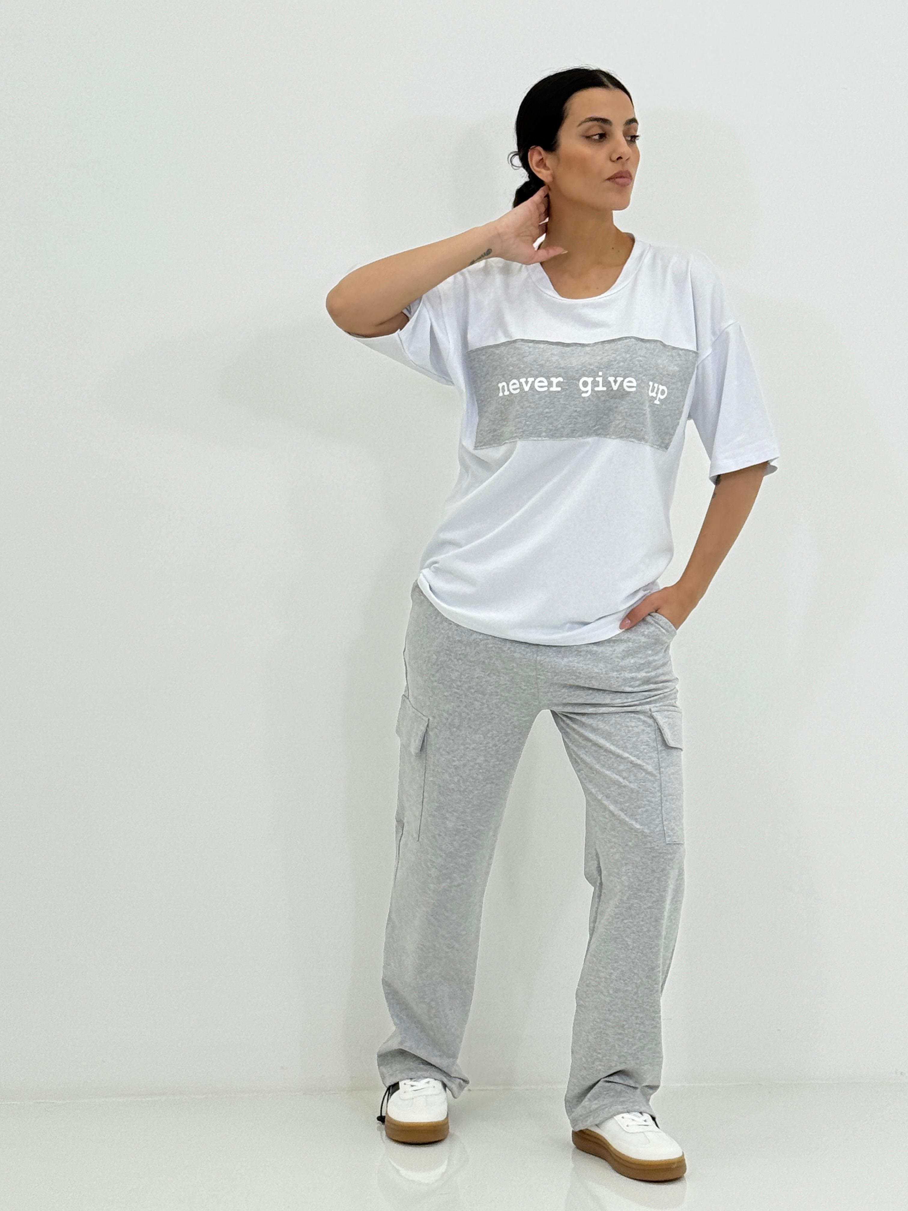 COMPLETO T-SHIRT E PANTALONE CARGO NEW SS25