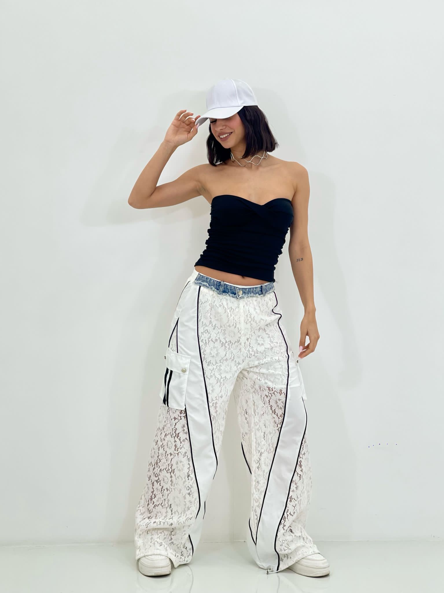 106657-PANTALONE-IN-PIZZO-CON-TASCONI-NEW-SS25-PANTALONE-IN-PIZZO-CON-TASCONI-NEW-SS25.jpg