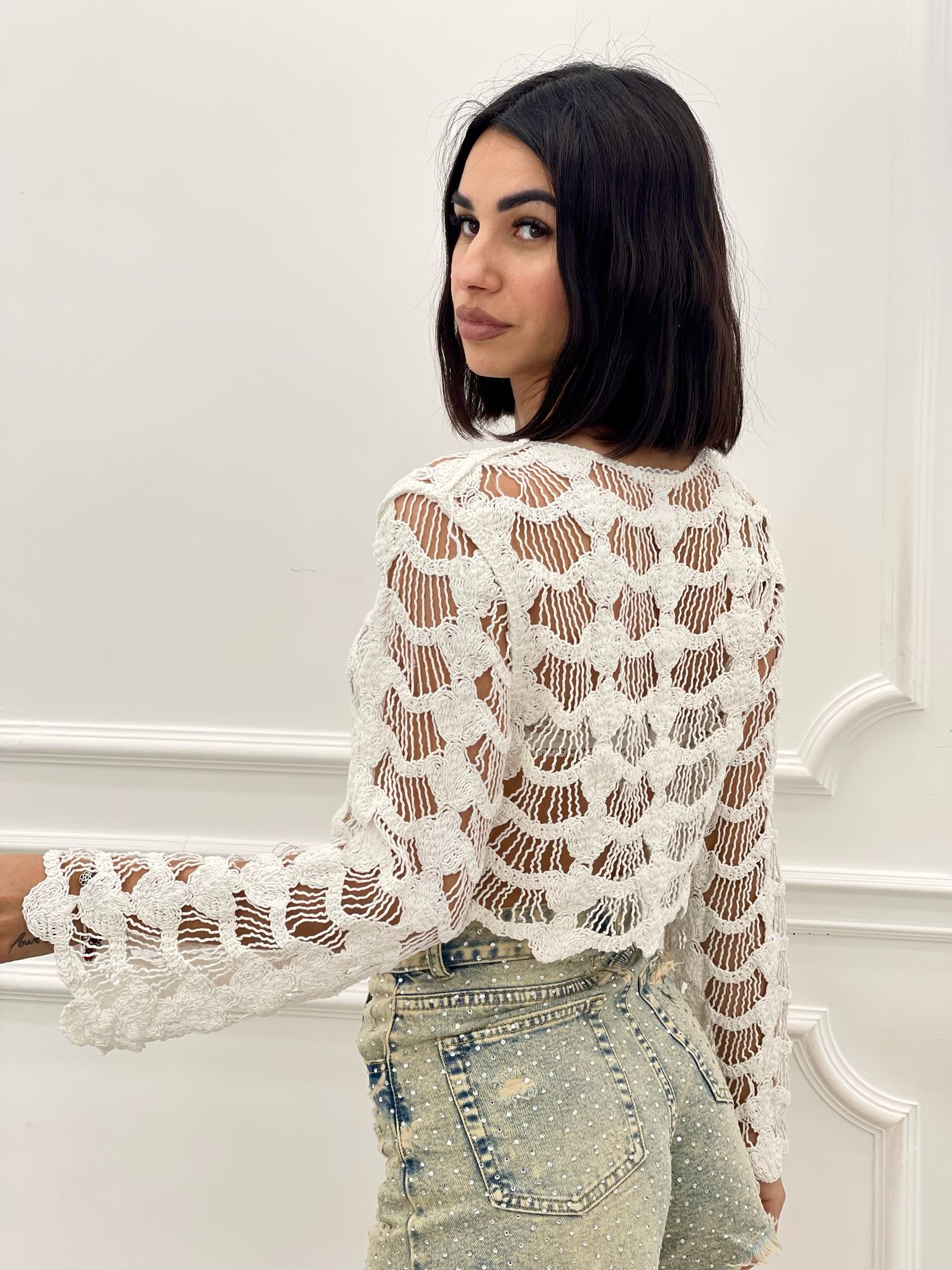 107028-MAGLIA-CROP-TRAFORATA-NEW-SS25-MAGLIA-CROP-TRAFORATA-NEW-SS25.jpg