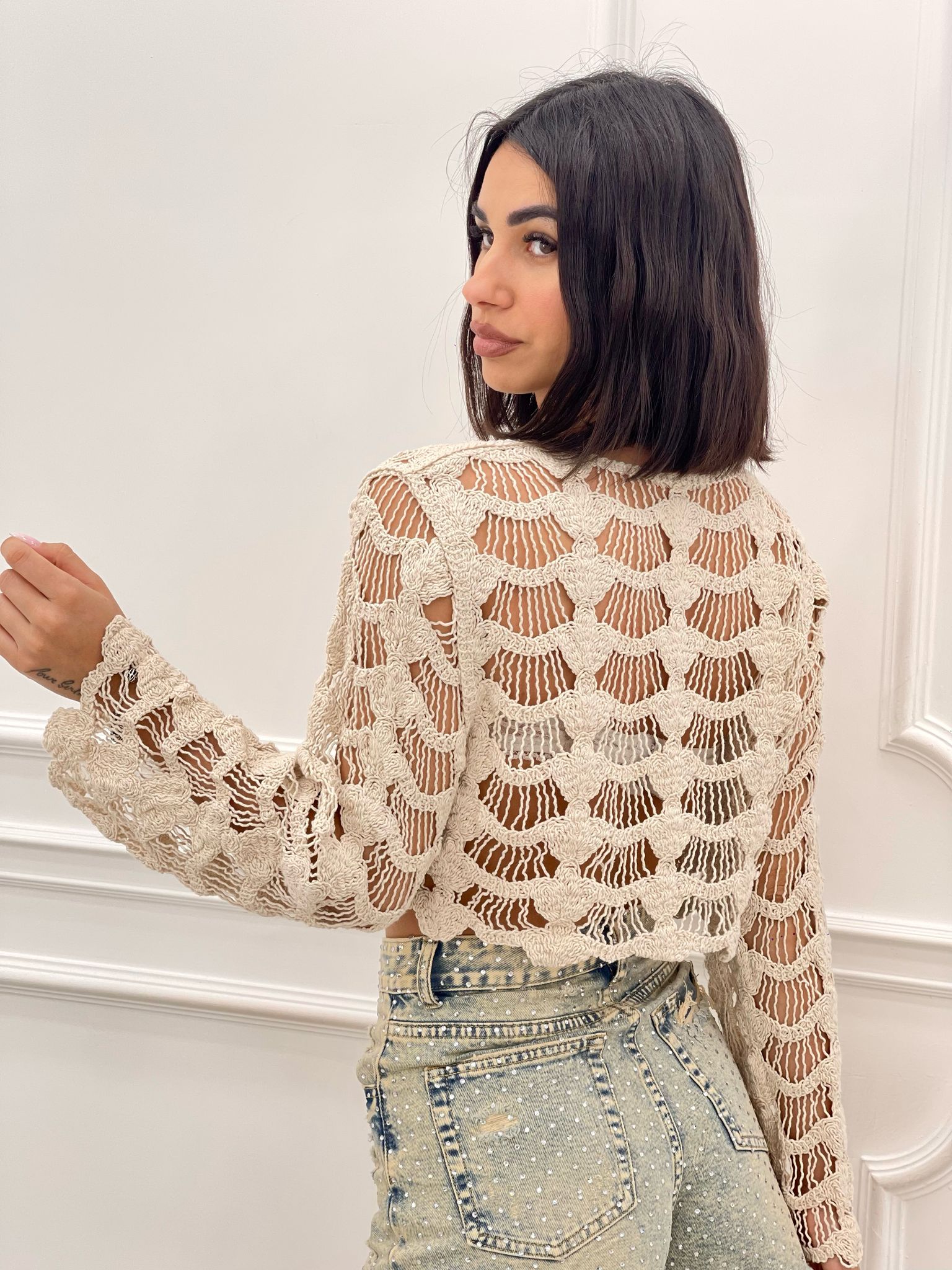107037-MAGLIA-CROP-TRAFORATA-NEW-SS25-MAGLIA-CROP-TRAFORATA-NEW-SS25.jpg