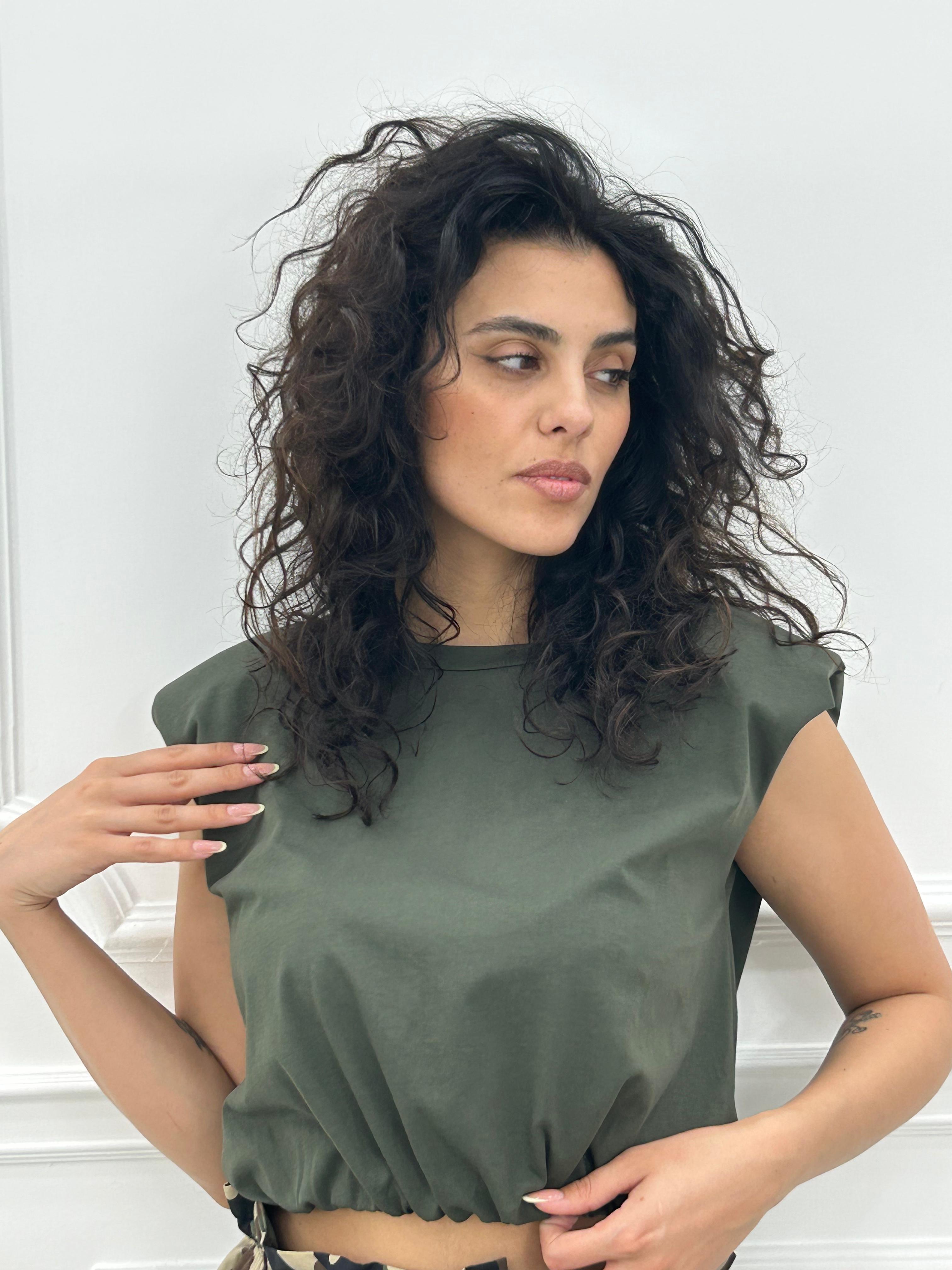 107425-T-SHIRT-CROP-CON-SPALLINE-NEW-SS25-T-SHIRT-CROP-CON-SPALLINE-NEW-SS25.jpg