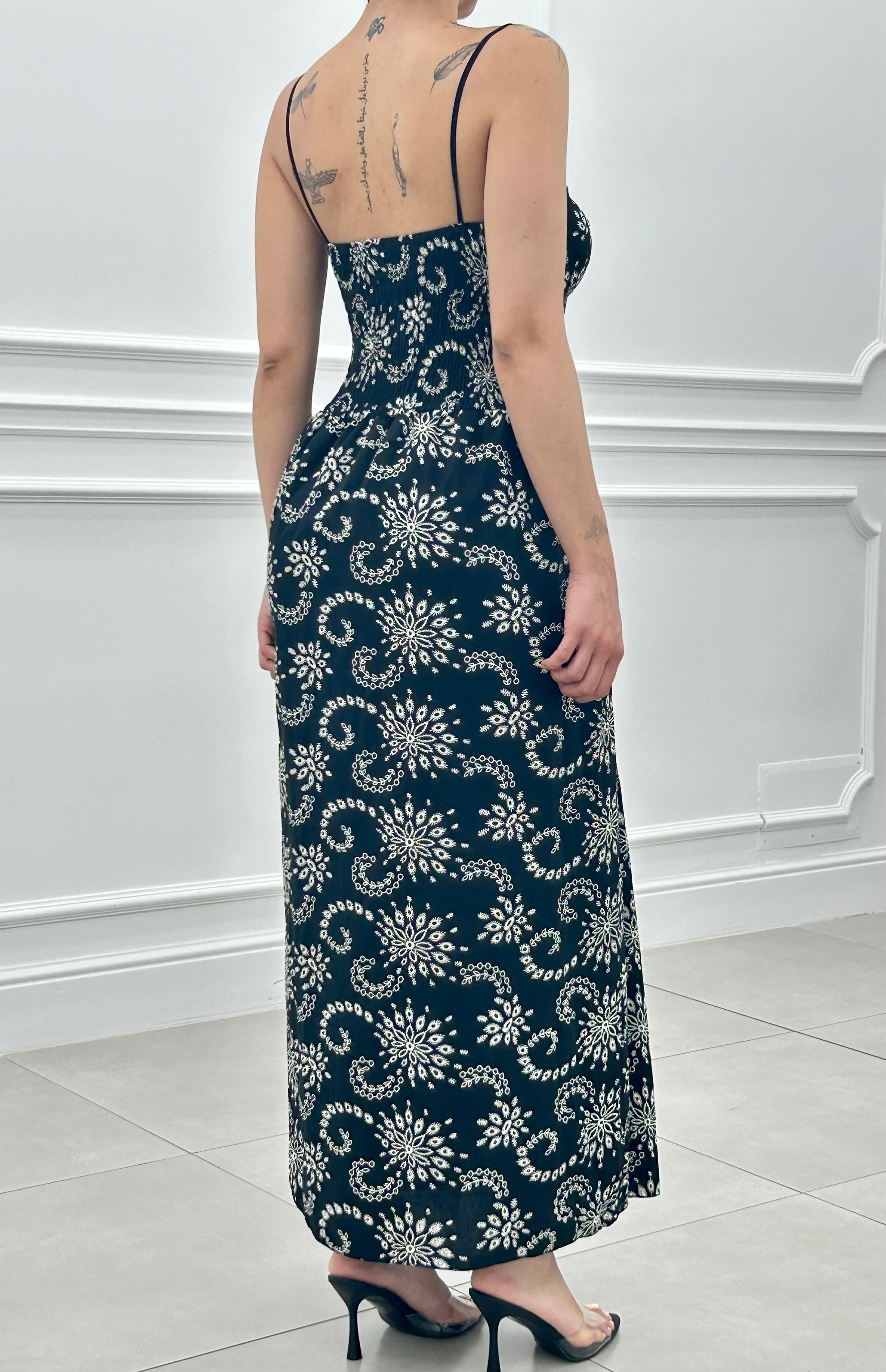 ABITO LUNGO IN PIZZO SAN GALLO NEW SS258