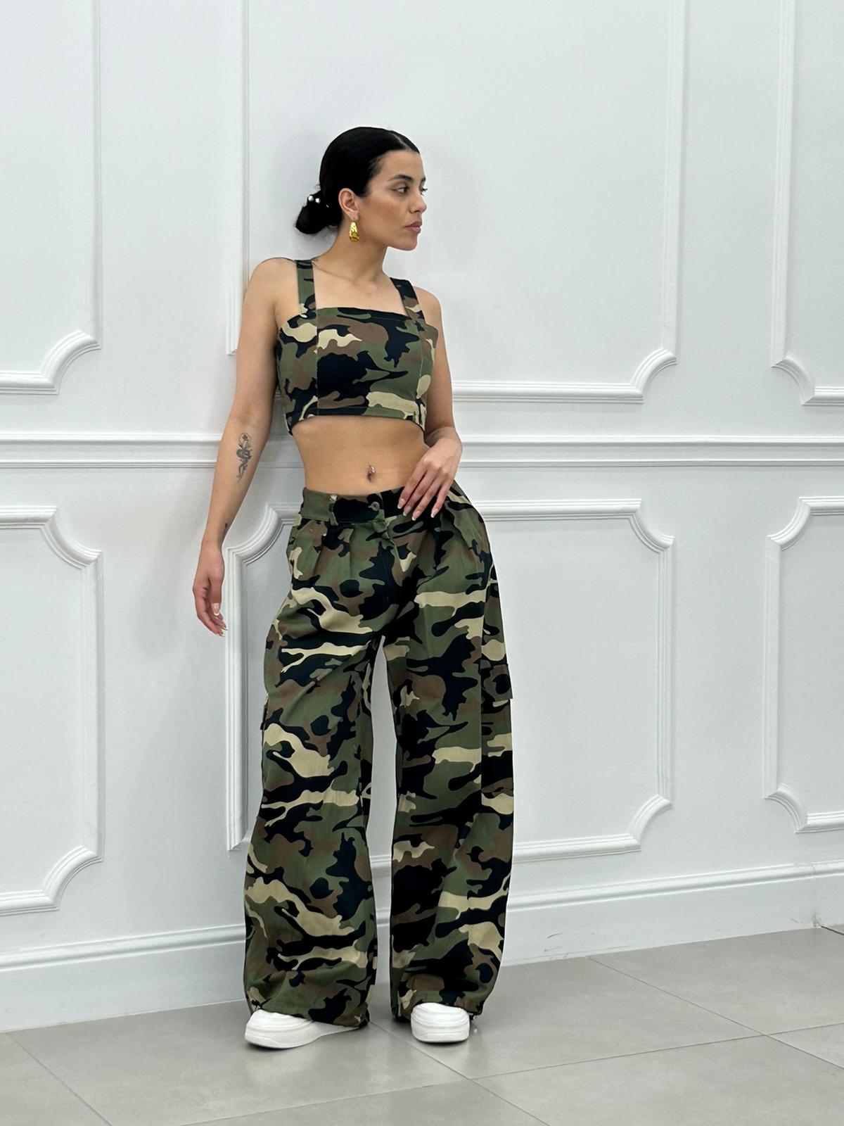107670-COORDINATO-TOP-E-PANTALONE-MIMETICO-NEW-SS25-COORDINATO-TOP-E-PANTALONE-MIMETICO-NEW-SS25.jpg