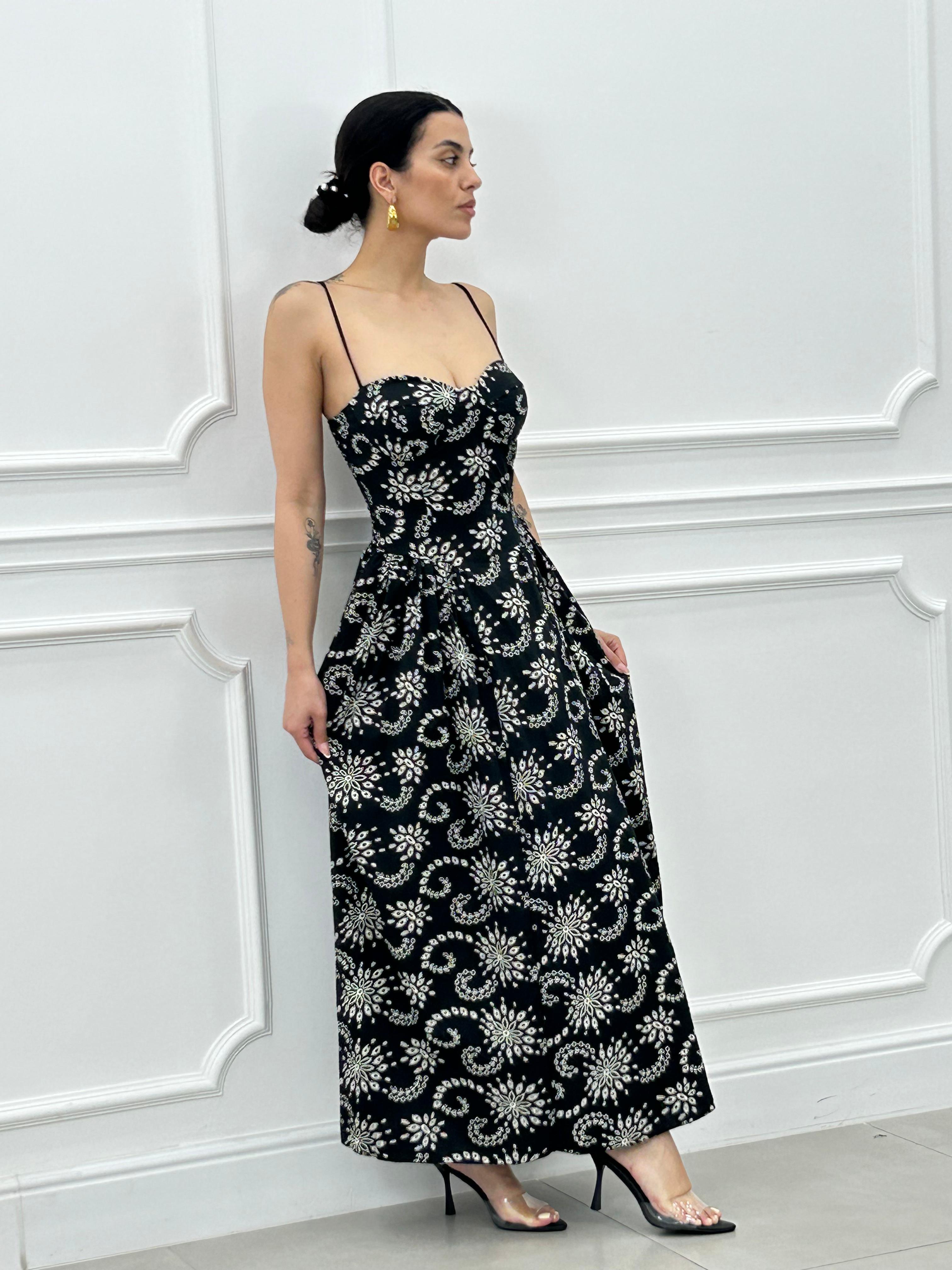 ABITO LUNGO IN PIZZO SAN GALLO NEW SS258