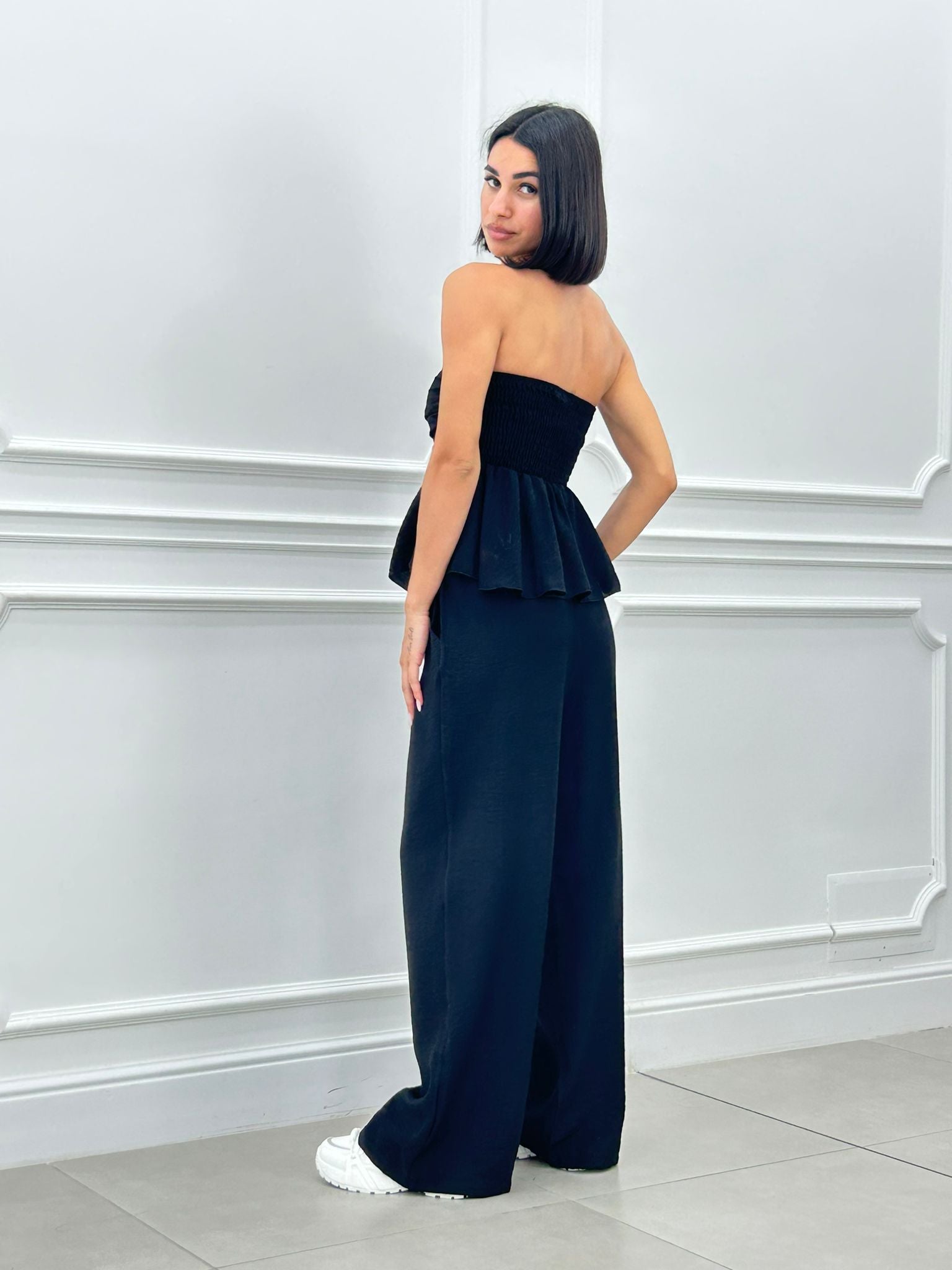 COORDINATO TOP CON BALZE E PANTALONE NEW SS25