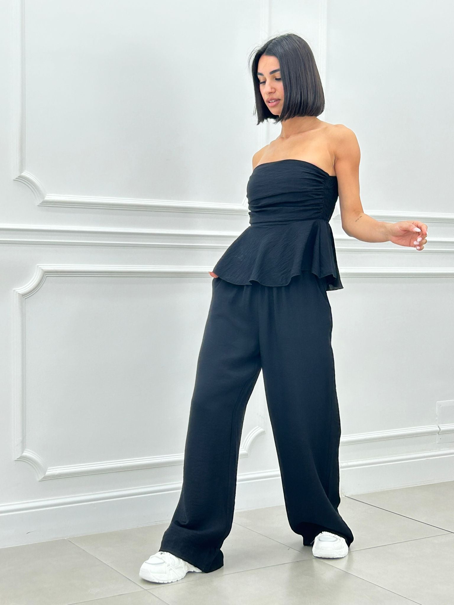 COORDINATO TOP CON BALZE E PANTALONE NEW SS25