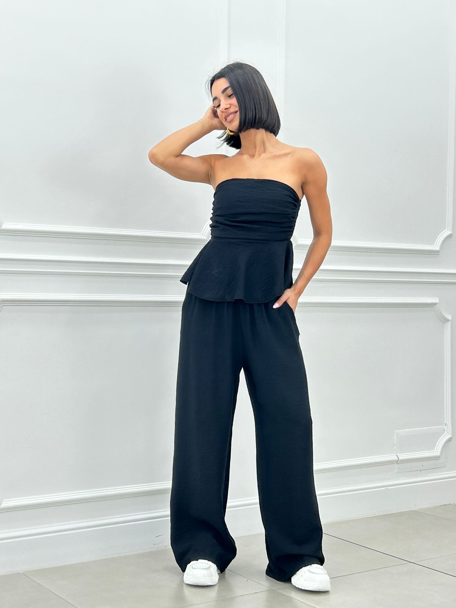 COORDINATO TOP CON BALZE E PANTALONE NEW SS25
