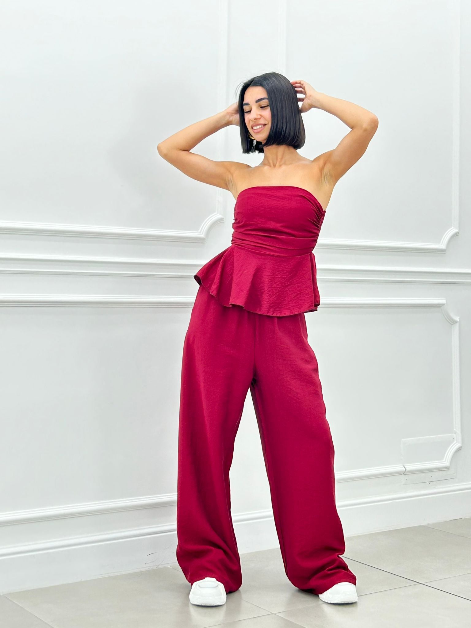 108668-COORDINATO-TOP-CON-BALZE-E-PANTALONE-NEW-SS25-COORDINATO-TOP-CON-BALZE-E-PANTALONE-NEW-SS25.jpg
