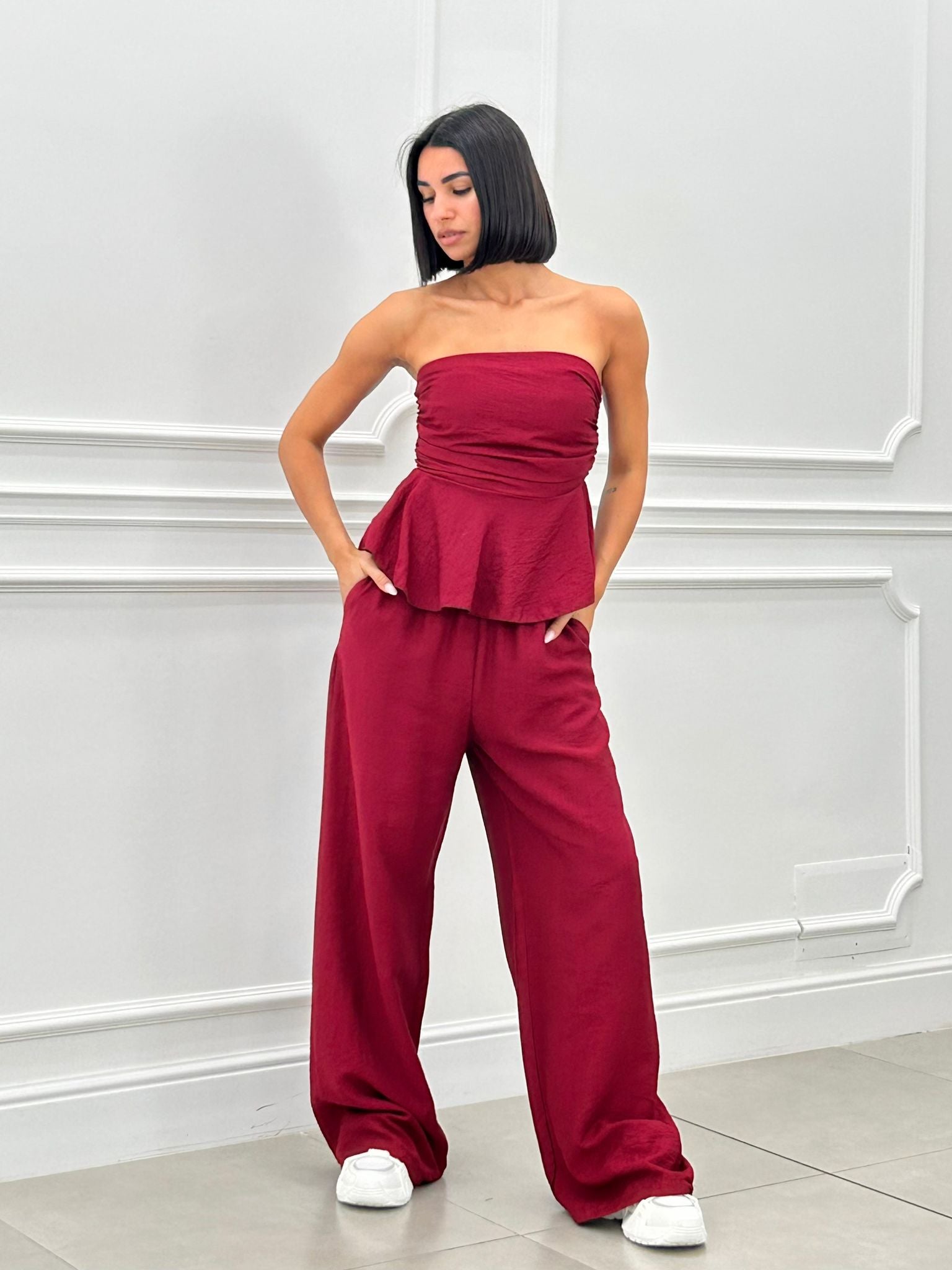 COORDINATO TOP CON BALZE E PANTALONE NEW SS25