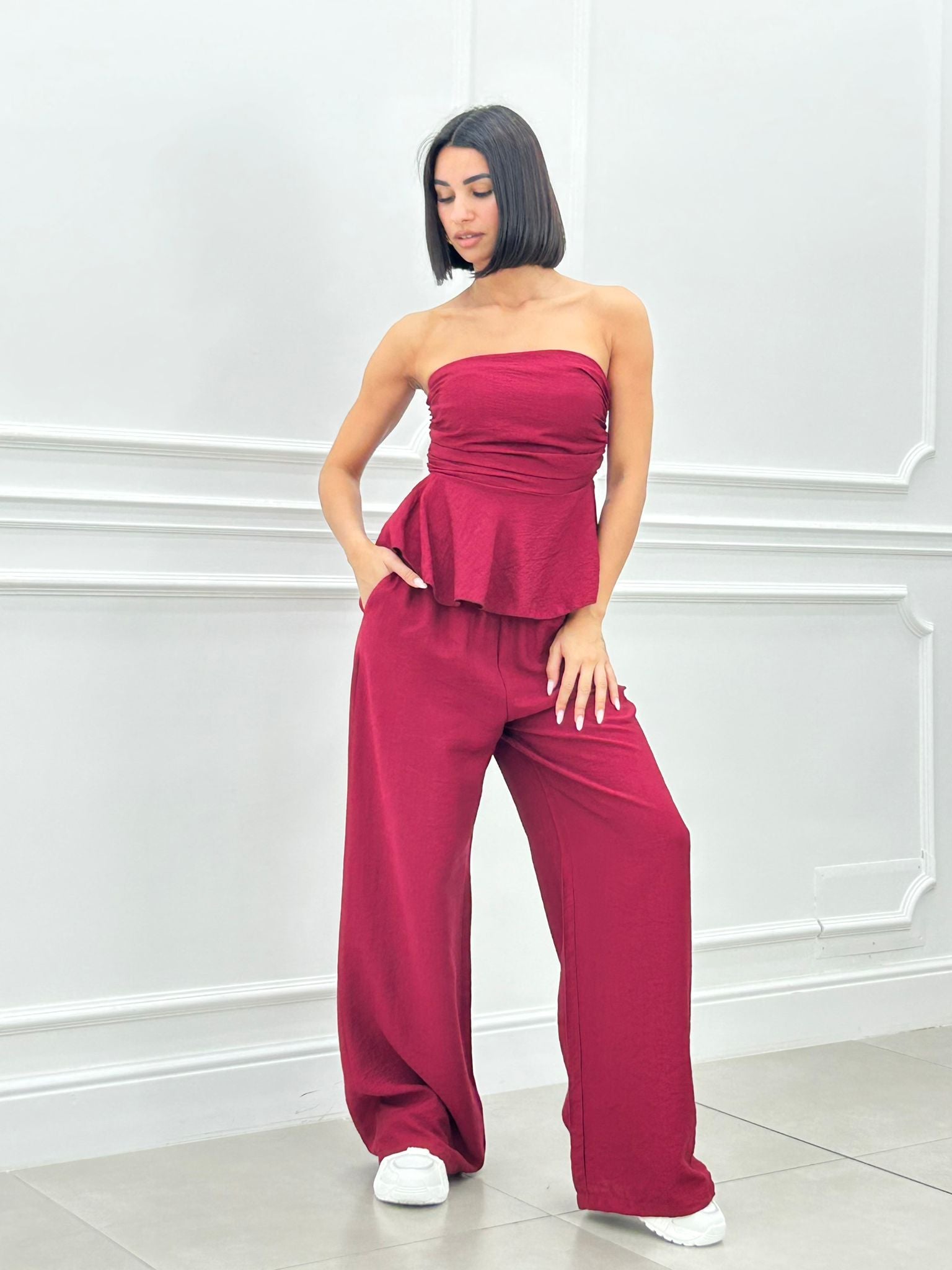 COORDINATO TOP CON BALZE E PANTALONE NEW SS25