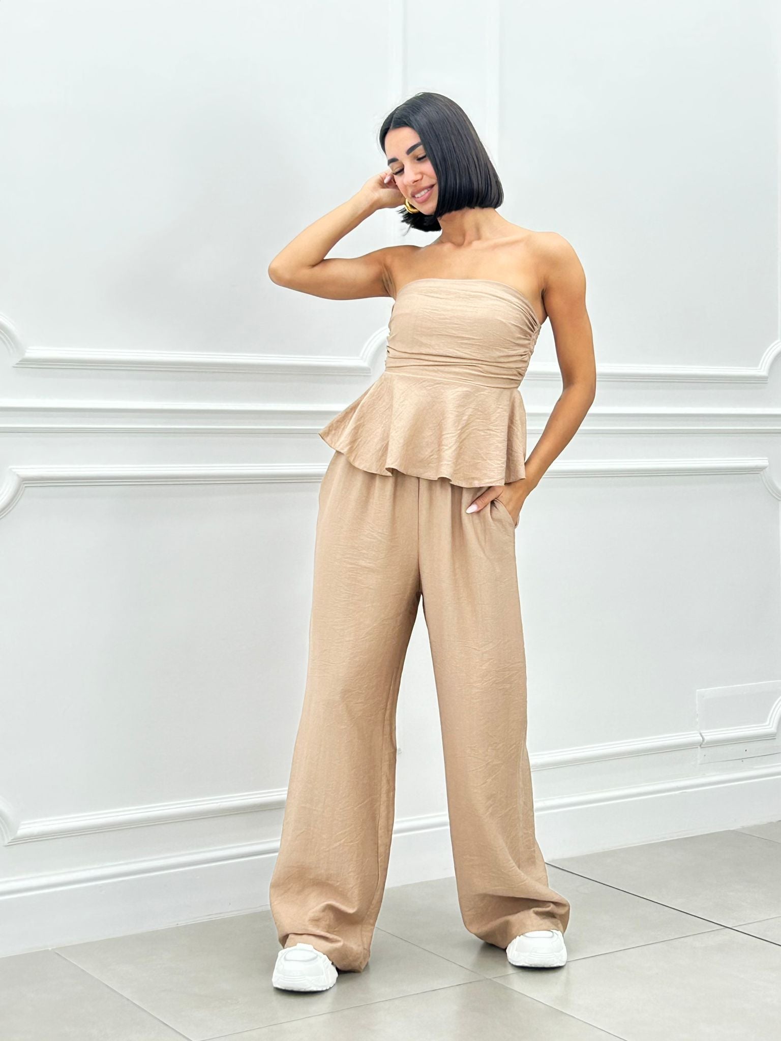 COORDINATO TOP CON BALZE E PANTALONE NEW SS25