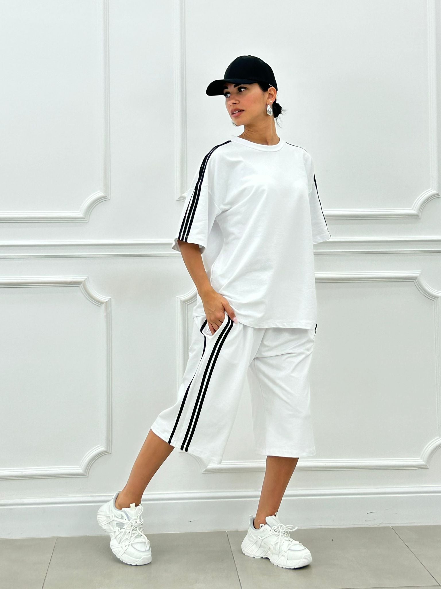 108802-COORD-SET-BERMUDA-E-T-SHIRT-NEW-SS25-COORD-SET-BERMUDA-E-T-SHIRT-NEW-SS25.jpg