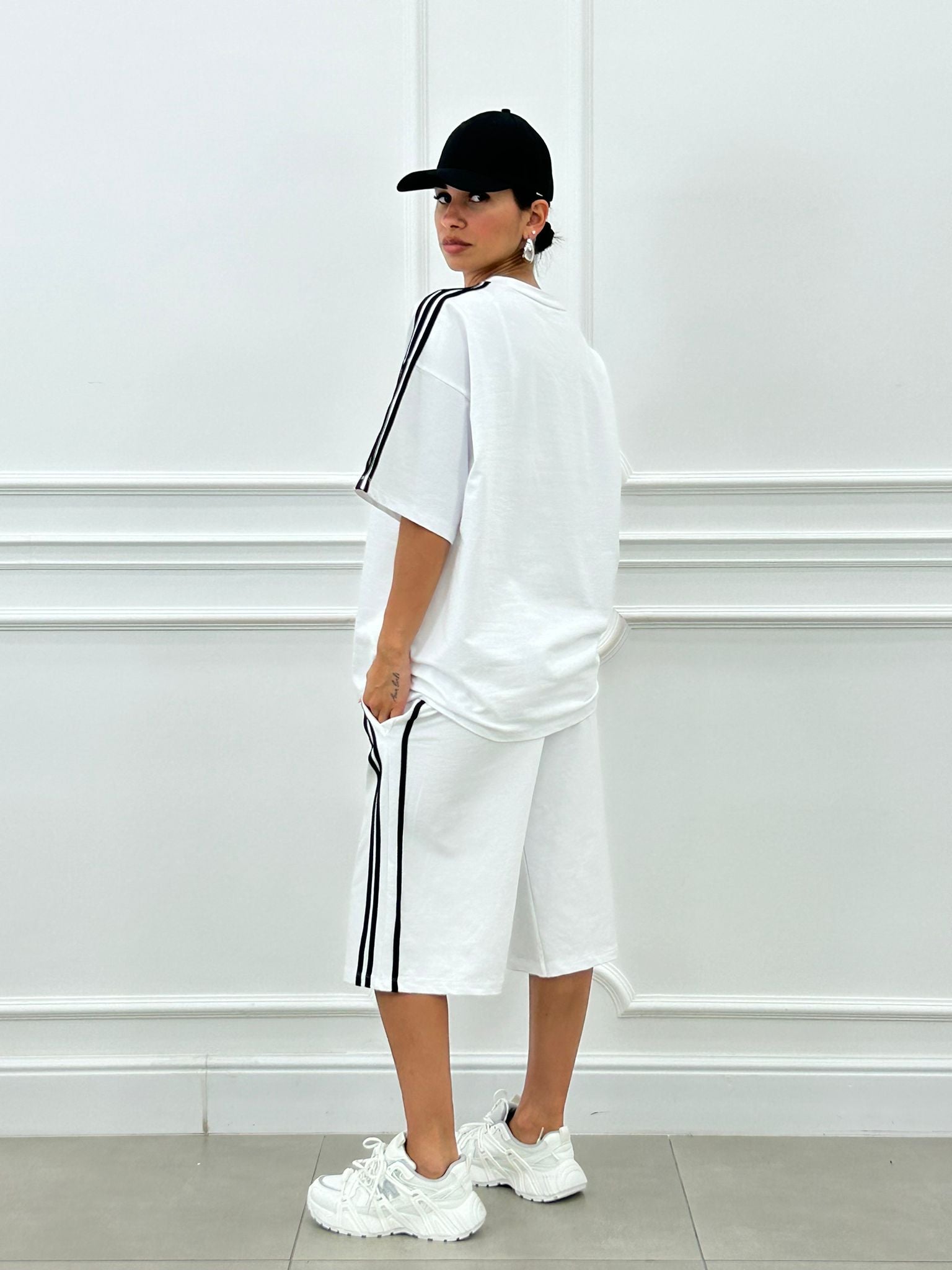 COORD SET BERMUDA E T-SHIRT NEW SS25
