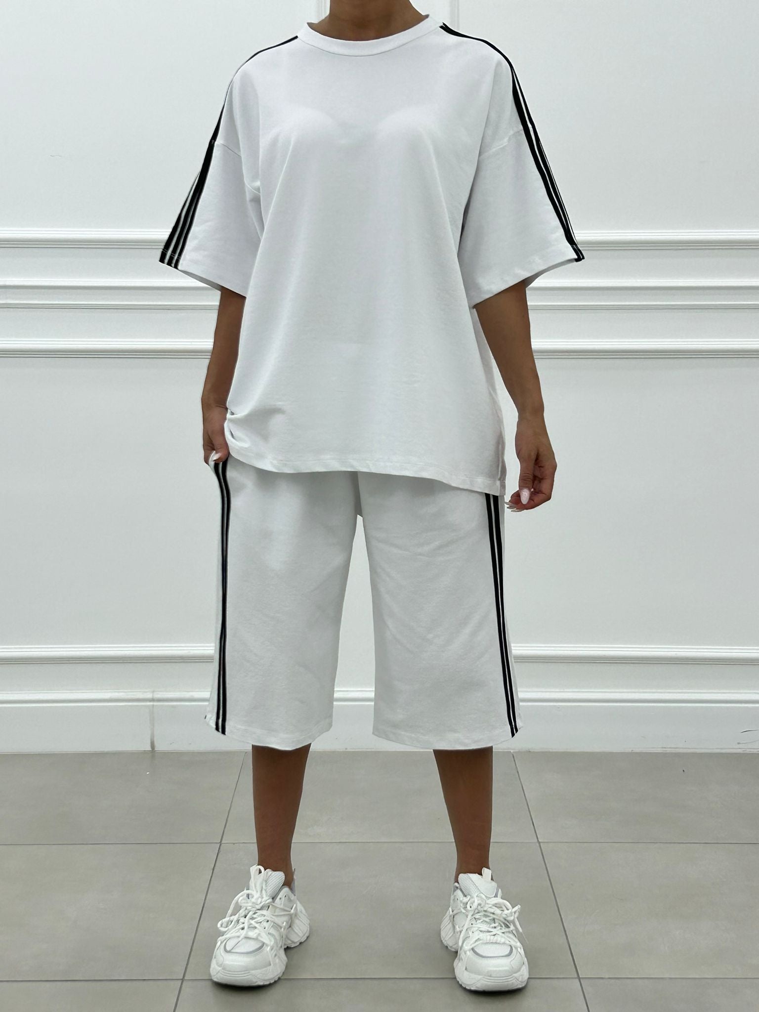 COORD SET BERMUDA E T-SHIRT NEW SS25