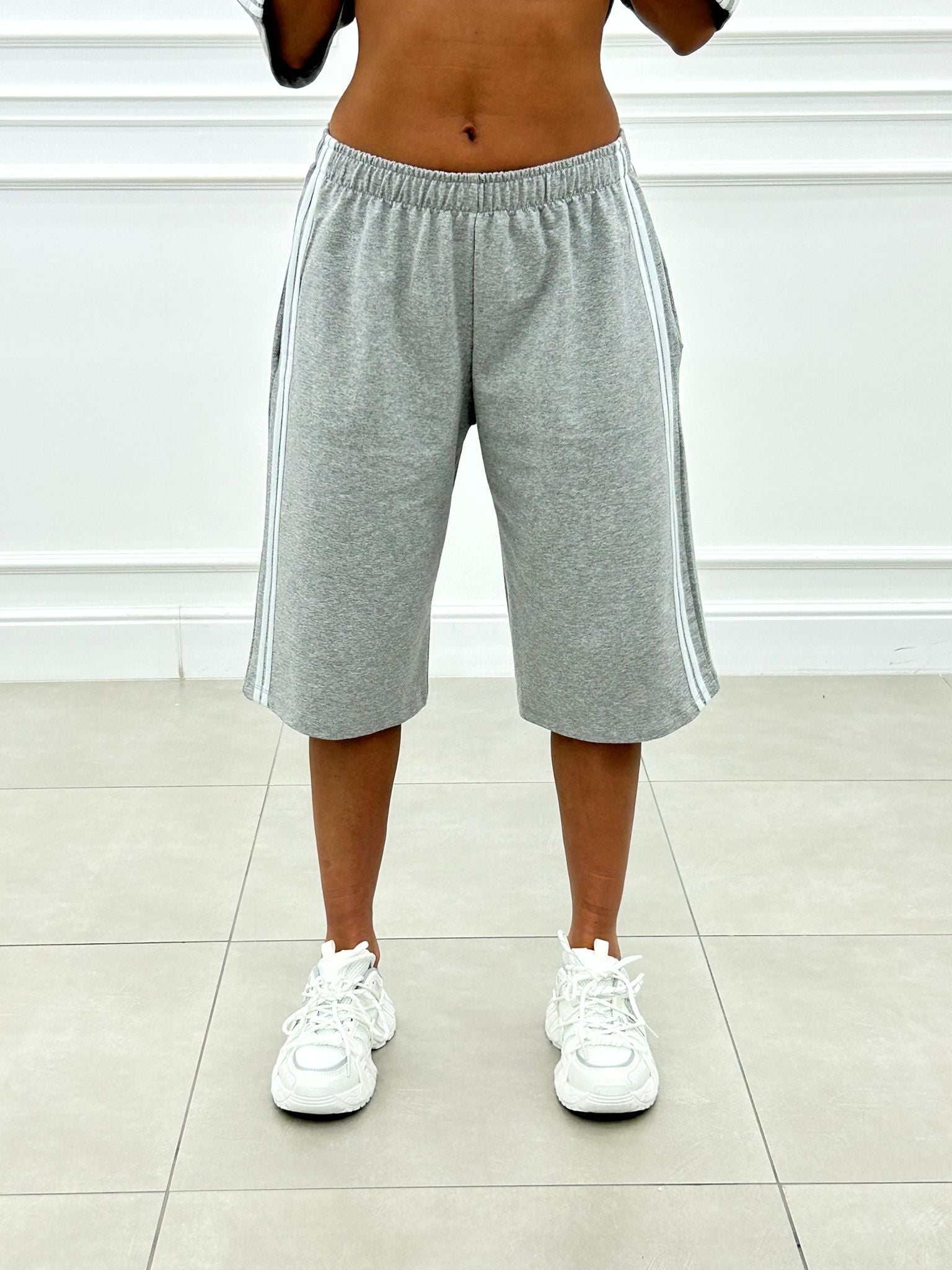 COORD SET BERMUDA E T-SHIRT NEW SS25