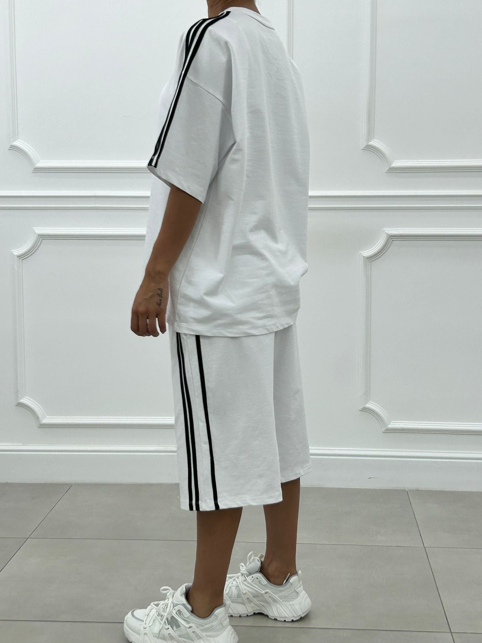 COORD SET BERMUDA E T-SHIRT NEW SS25