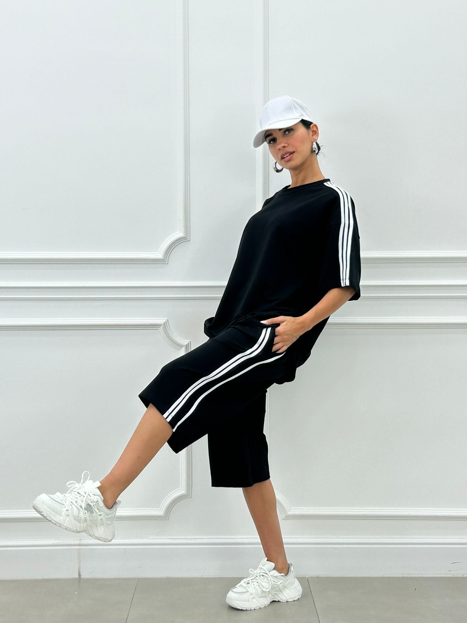 COORD SET BERMUDA E T-SHIRT NEW SS25