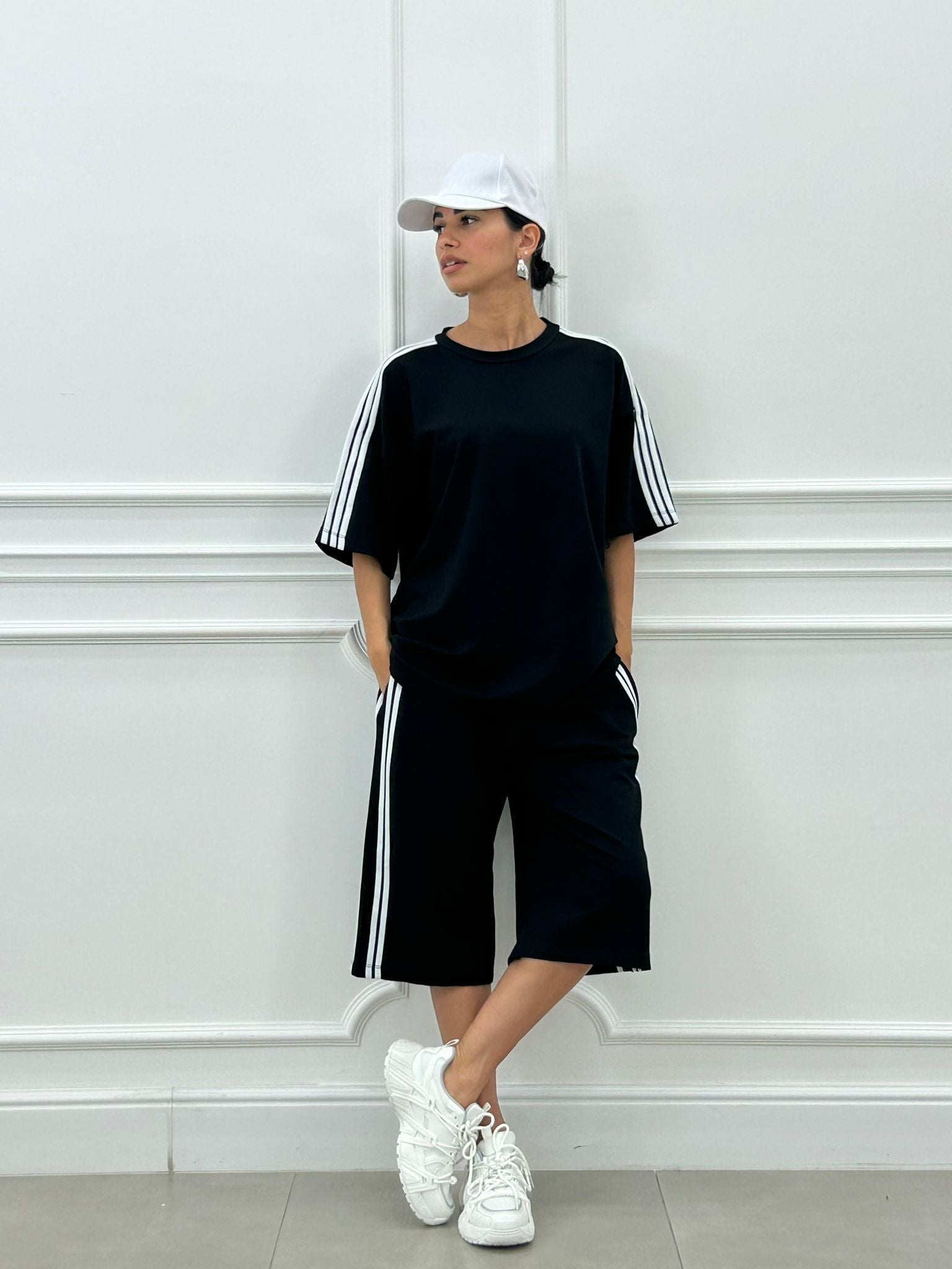 COORD SET BERMUDA E T-SHIRT NEW SS25