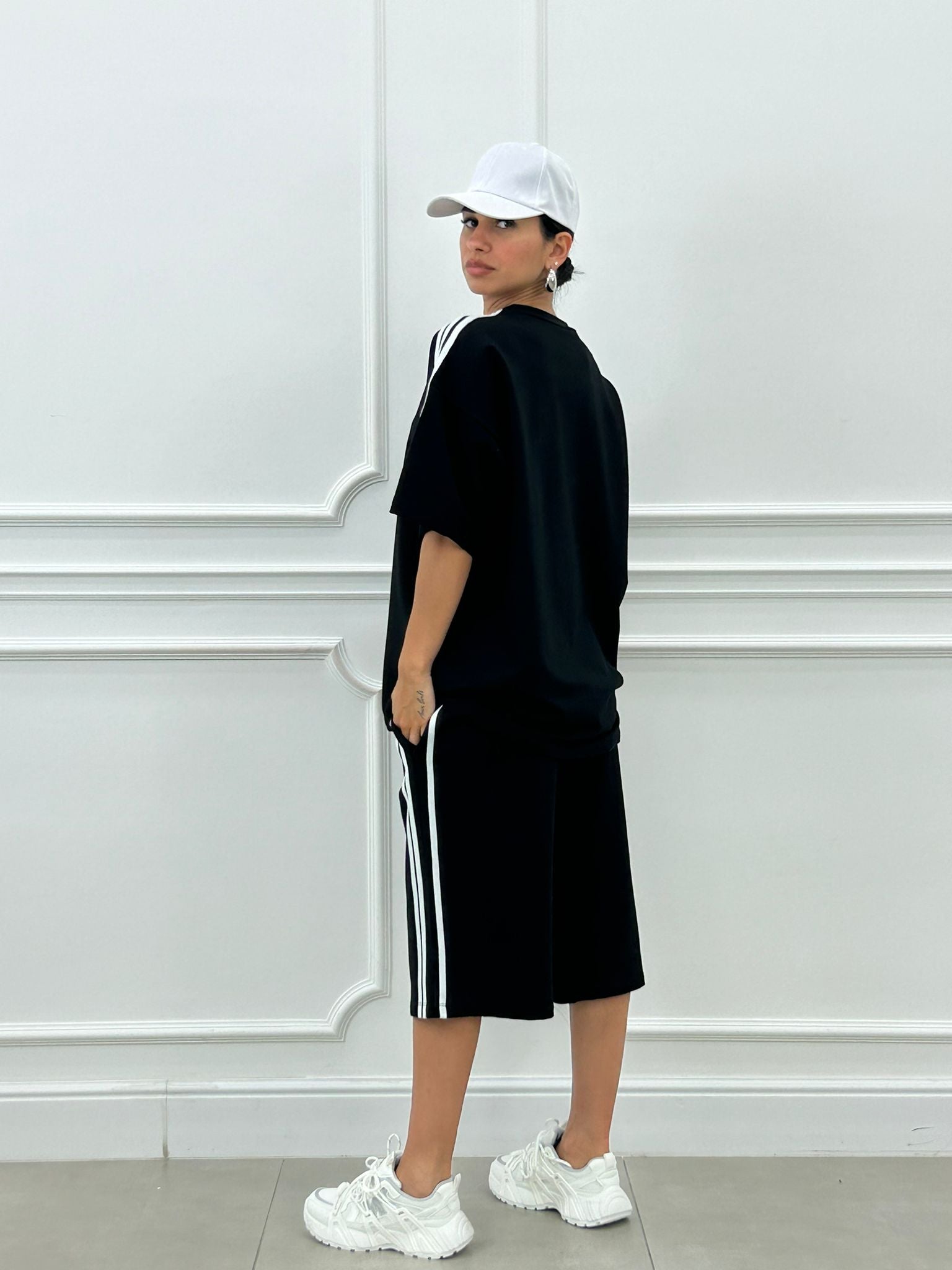 COORD SET BERMUDA E T-SHIRT NEW SS25