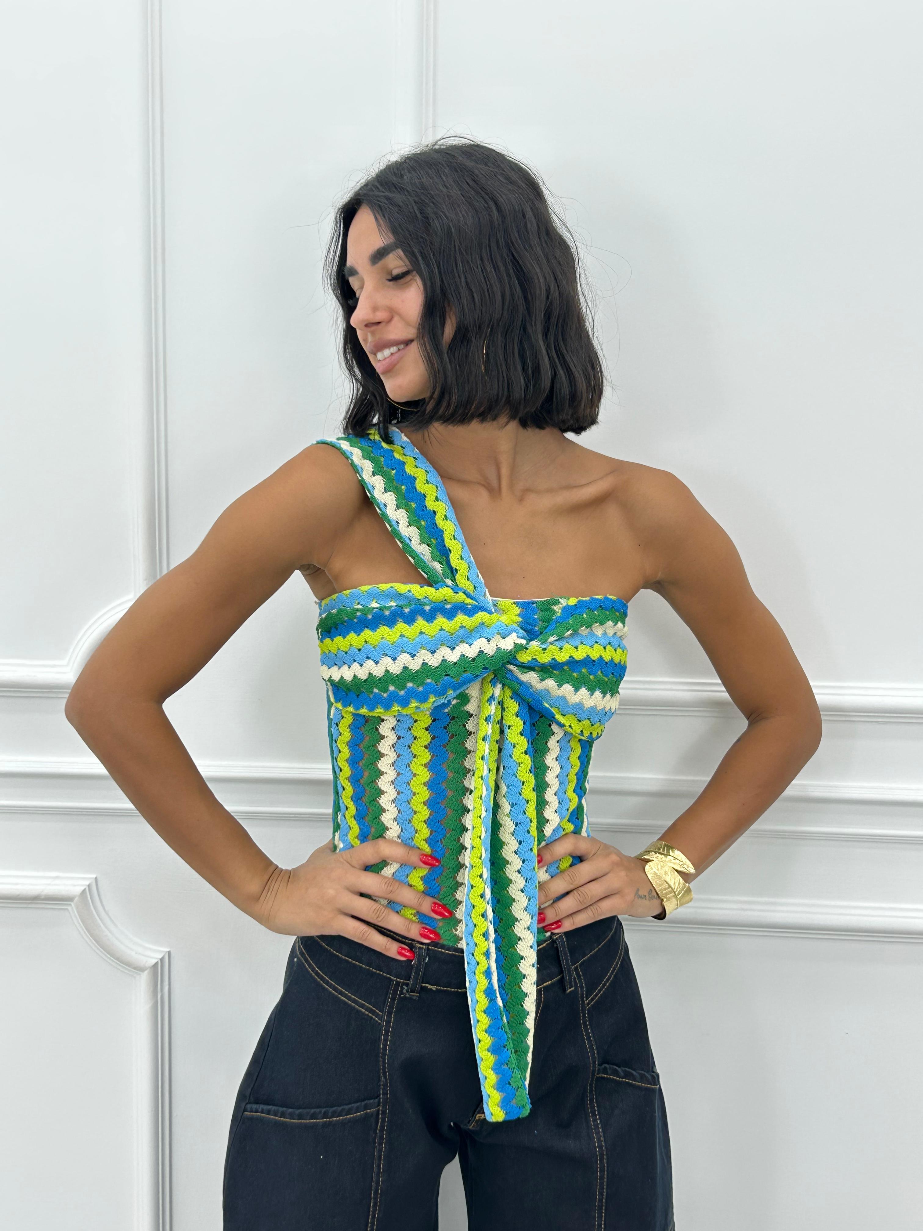 MAGLIA MONOSPALLA GEO CHIC NEW SS25