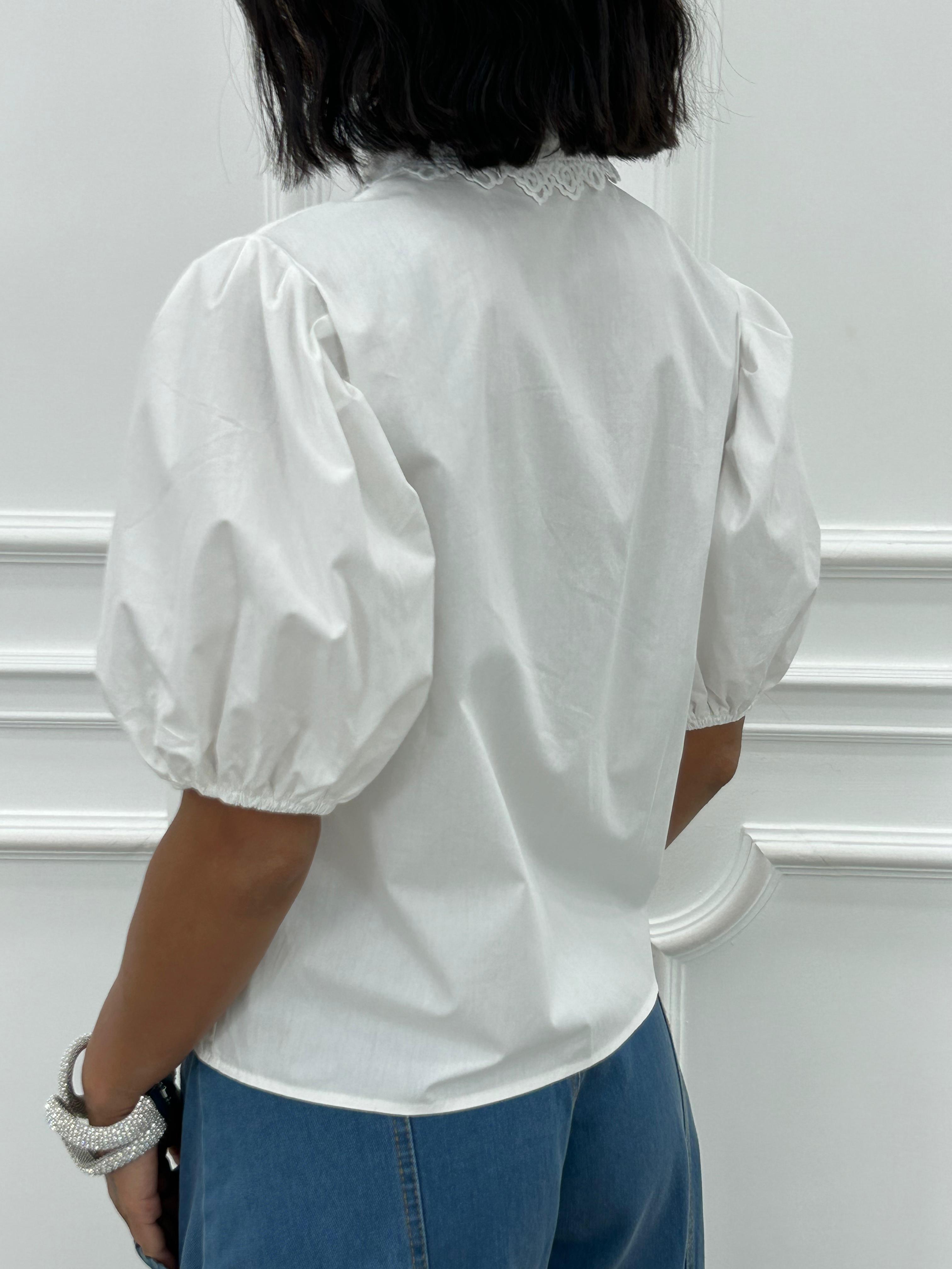 CAMICIA CON RICAMI E MANICA SBUFFO NEW SS25