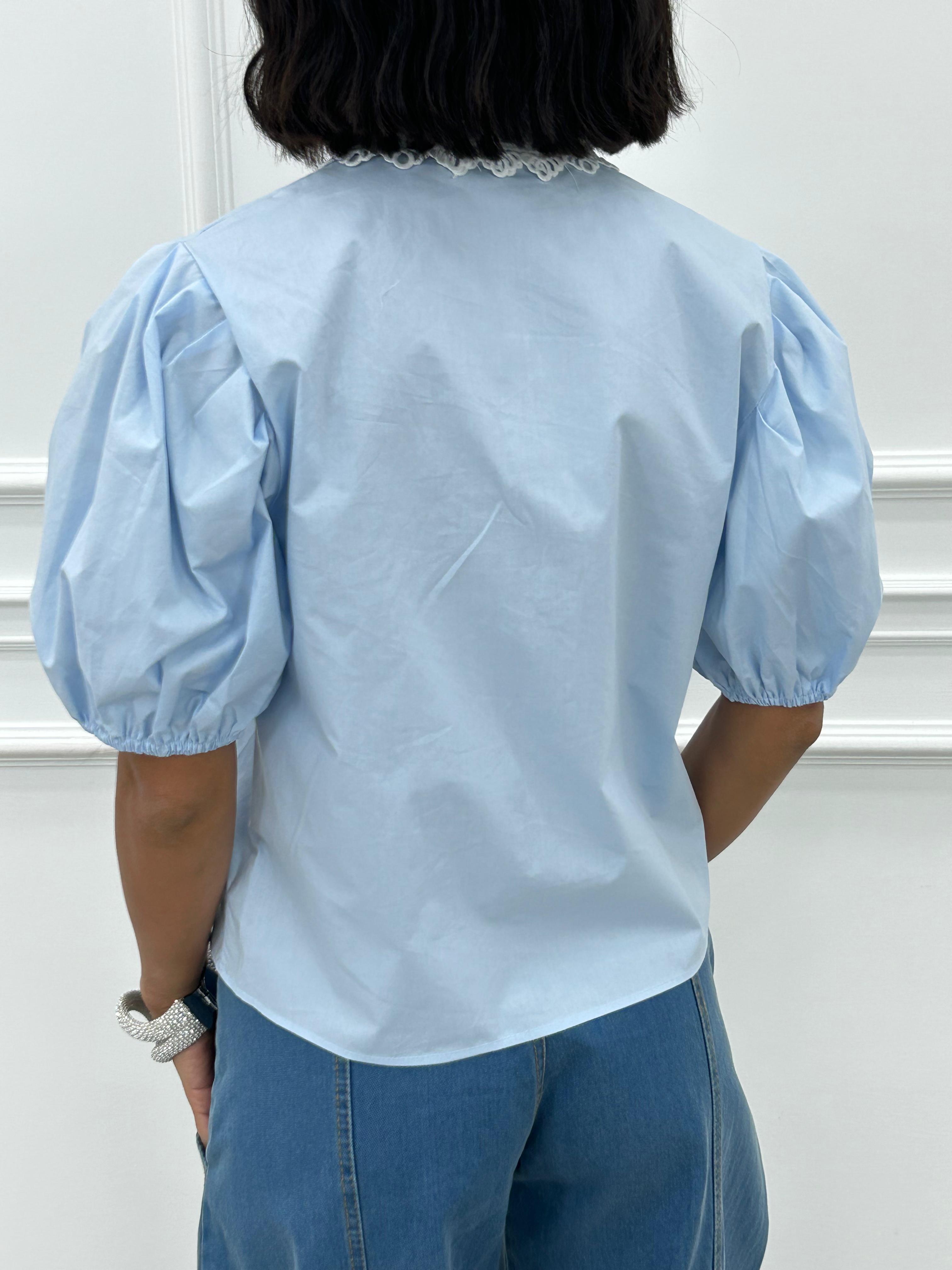 CAMICIA CON RICAMI E MANICA SBUFFO NEW SS25