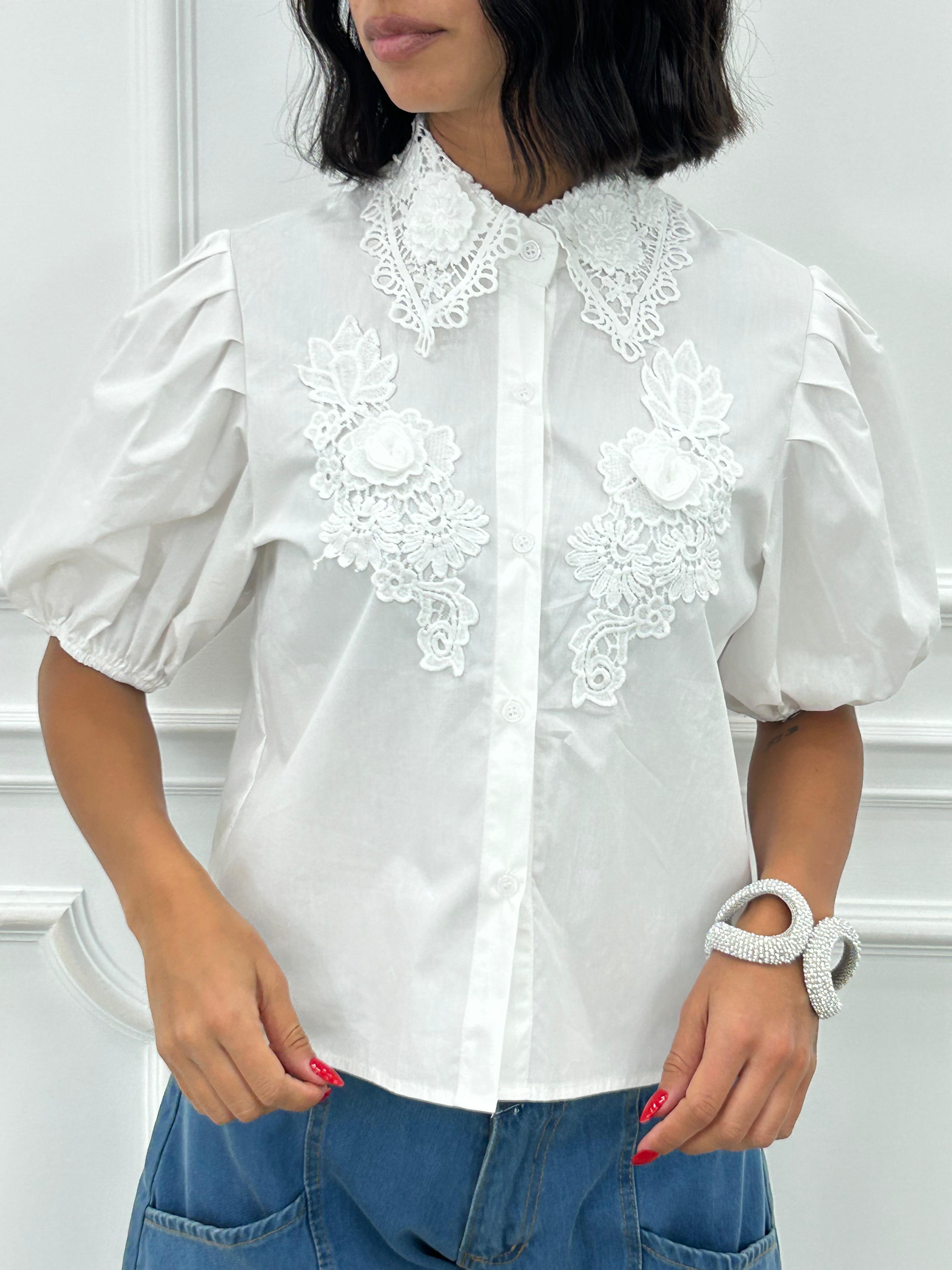 CAMICIA CON RICAMI E MANICA SBUFFO NEW SS25