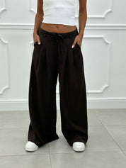 PANTALONE CON PINCES E DOPPIO FIOCCO NEW AI26