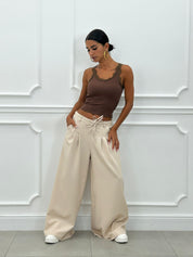 PANTALONE CON PINCES E DOPPIO FIOCCO NEW AI26
