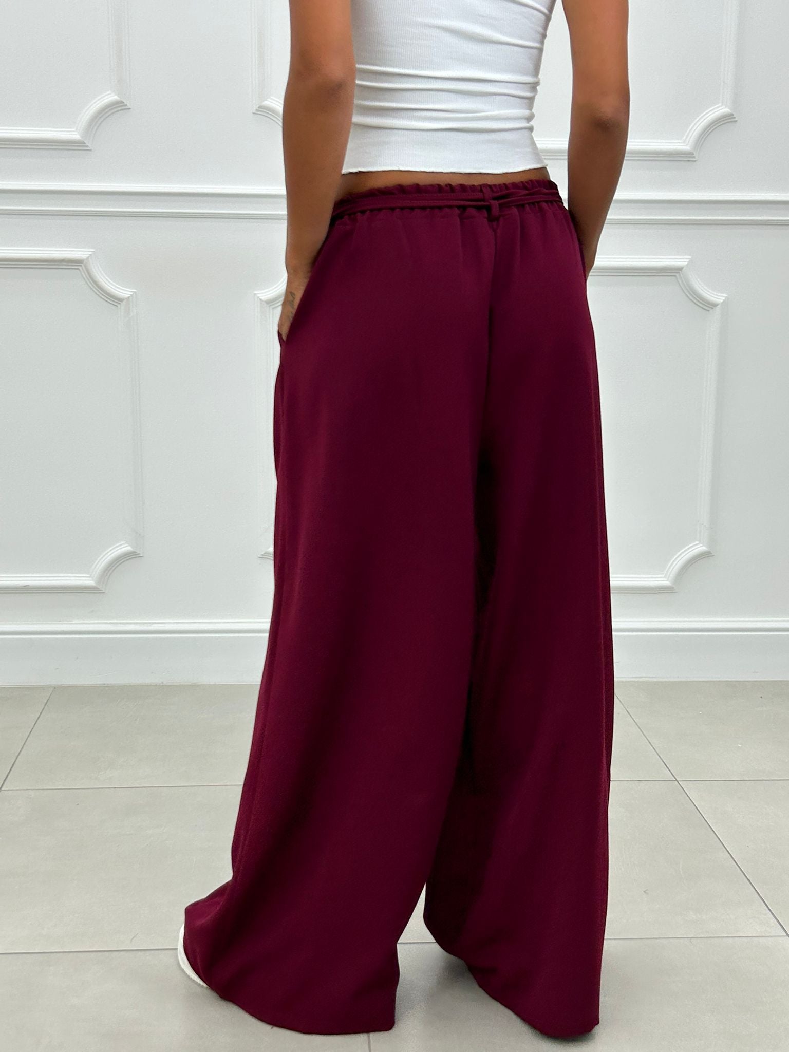 PANTALONE CON PINCES E DOPPIO FIOCCO NEW AI26