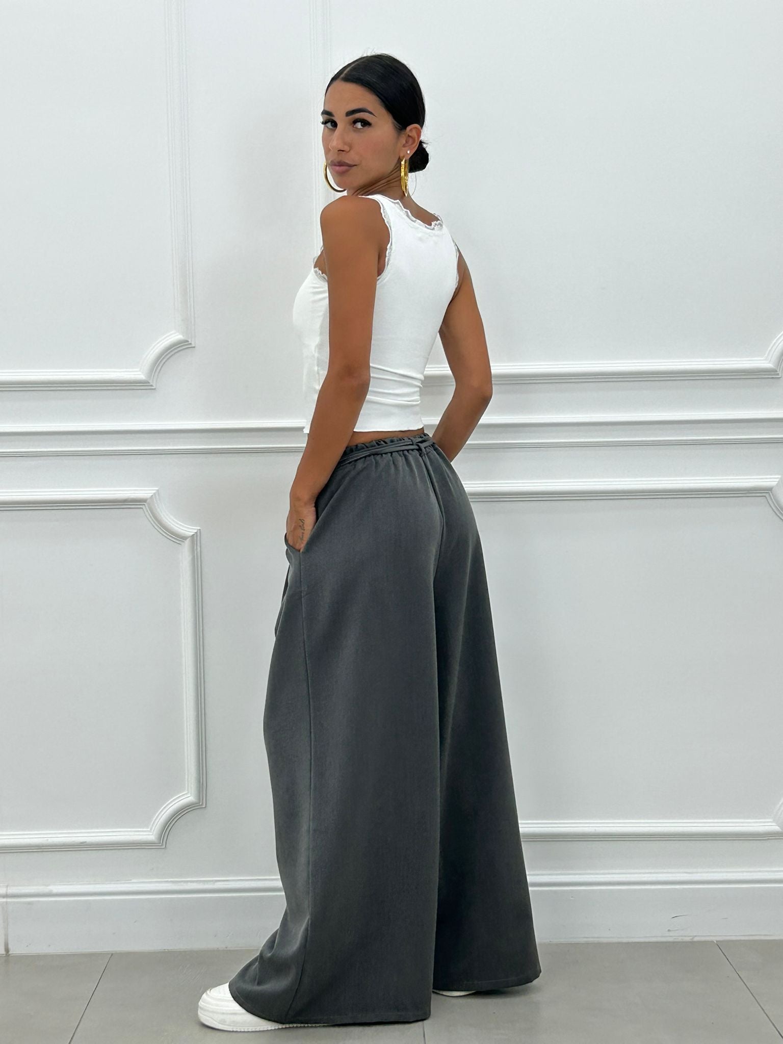 PANTALONE CON PINCES E DOPPIO FIOCCO NEW AI26