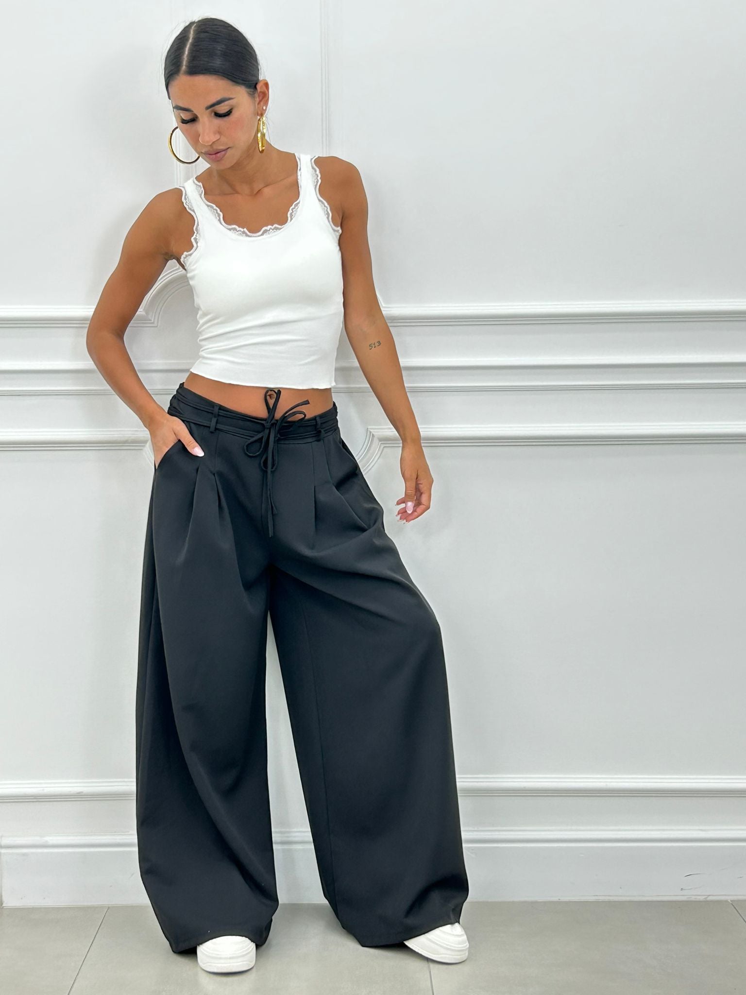 PANTALONE CON PINCES E DOPPIO FIOCCO NEW AI26
