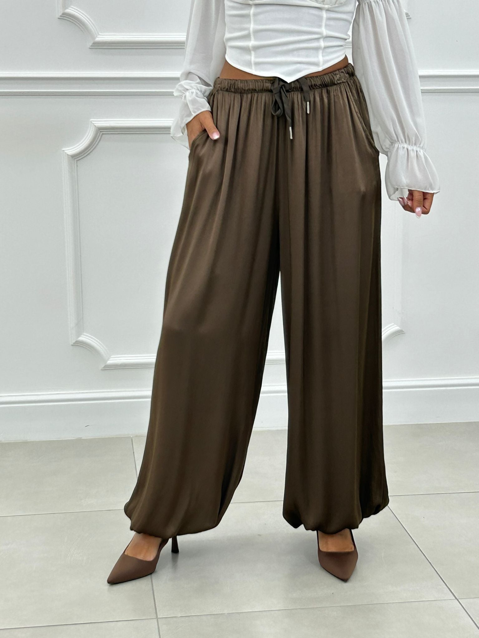 PANTALONI SATINATI AI26