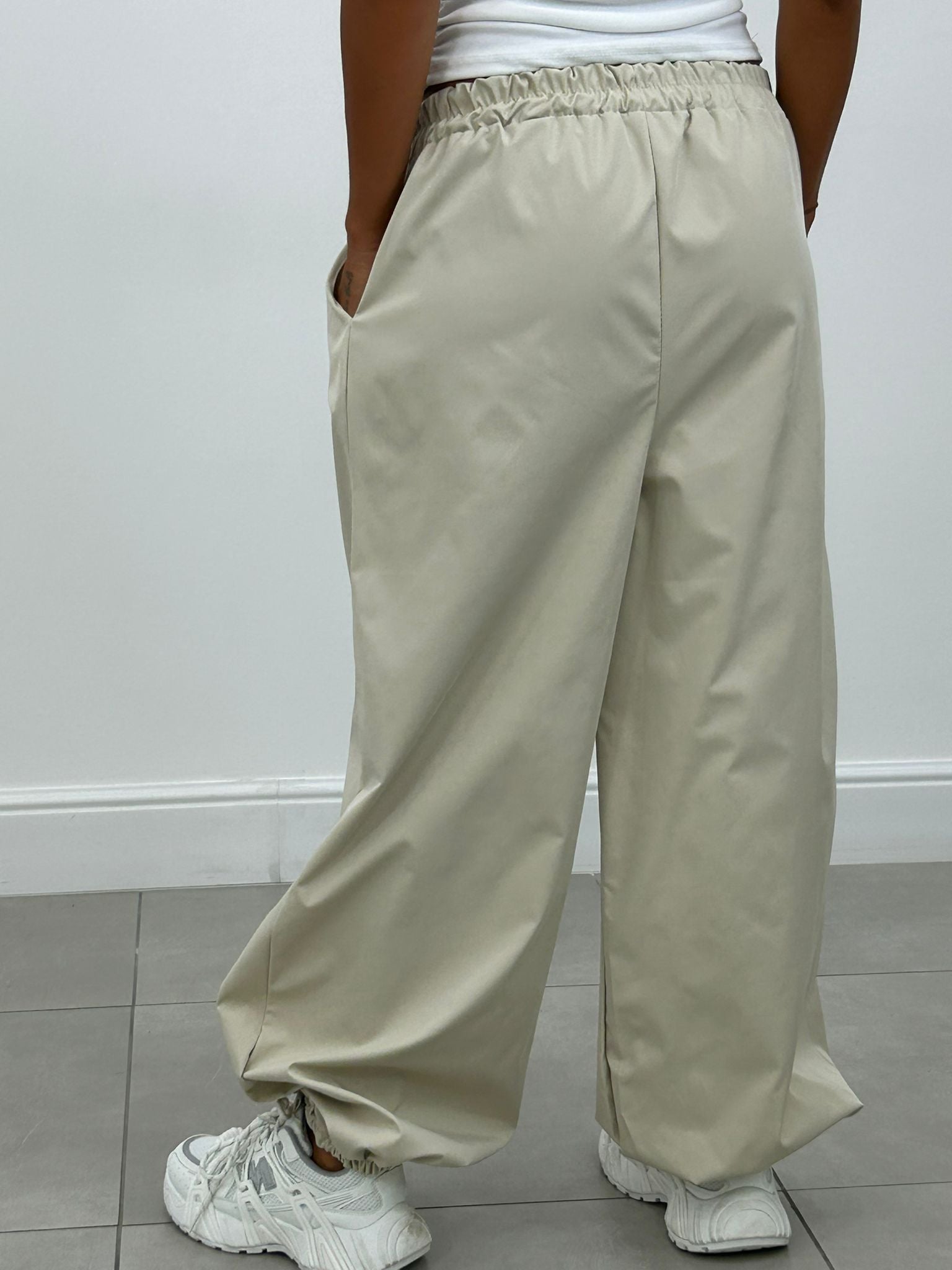 PARACHUTE PANTS NEW AI26
