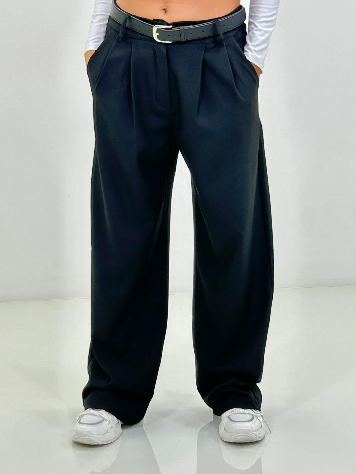 PANTALONE CON PINCES E CINTURA NEW AI26
