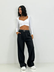 PANTALONE CON PINCES E CINTURA NEW AI26