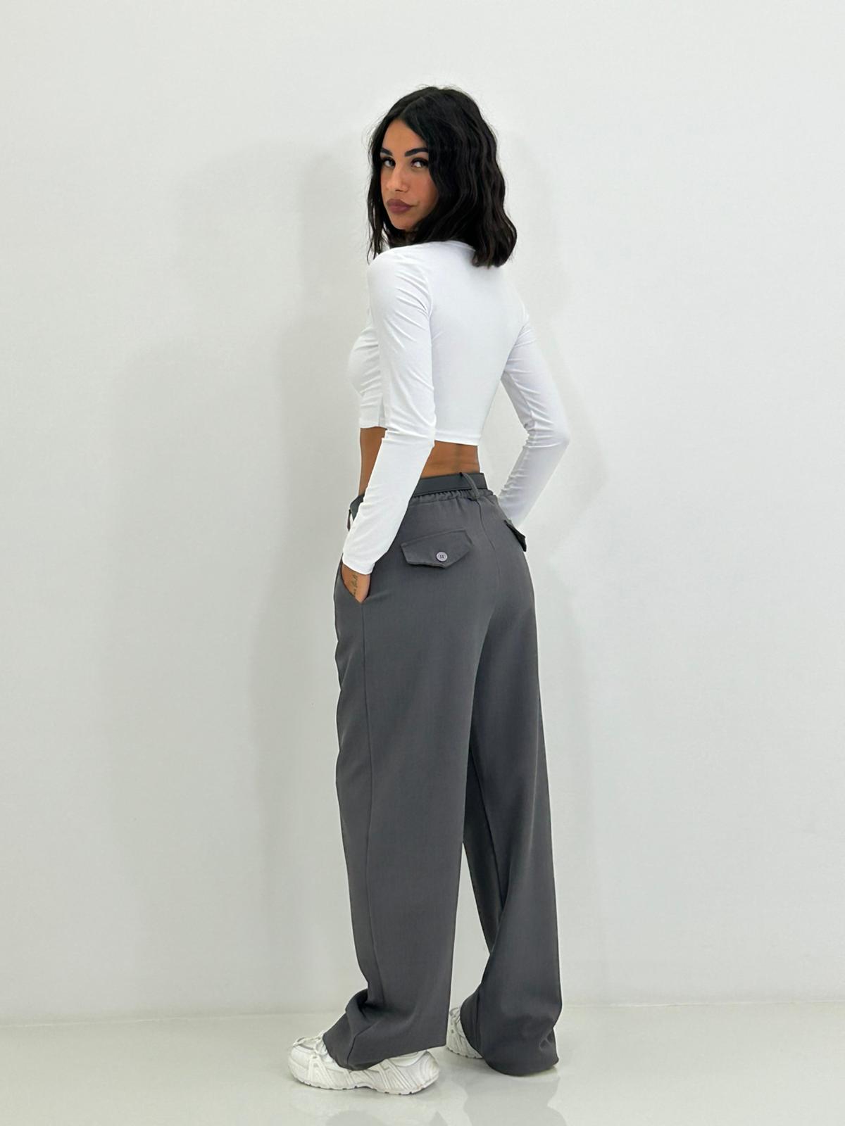 PANTALONE CON PINCES E CINTURA NEW AI26