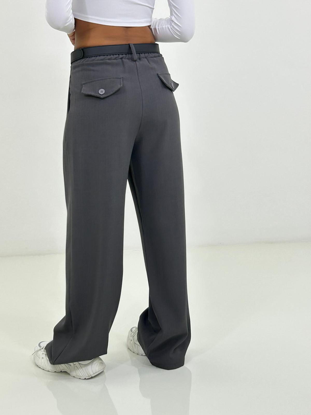 PANTALONE CON PINCES E CINTURA NEW AI26