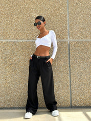 PANTALONE CON PINCES E CINTURA NEW AI26
