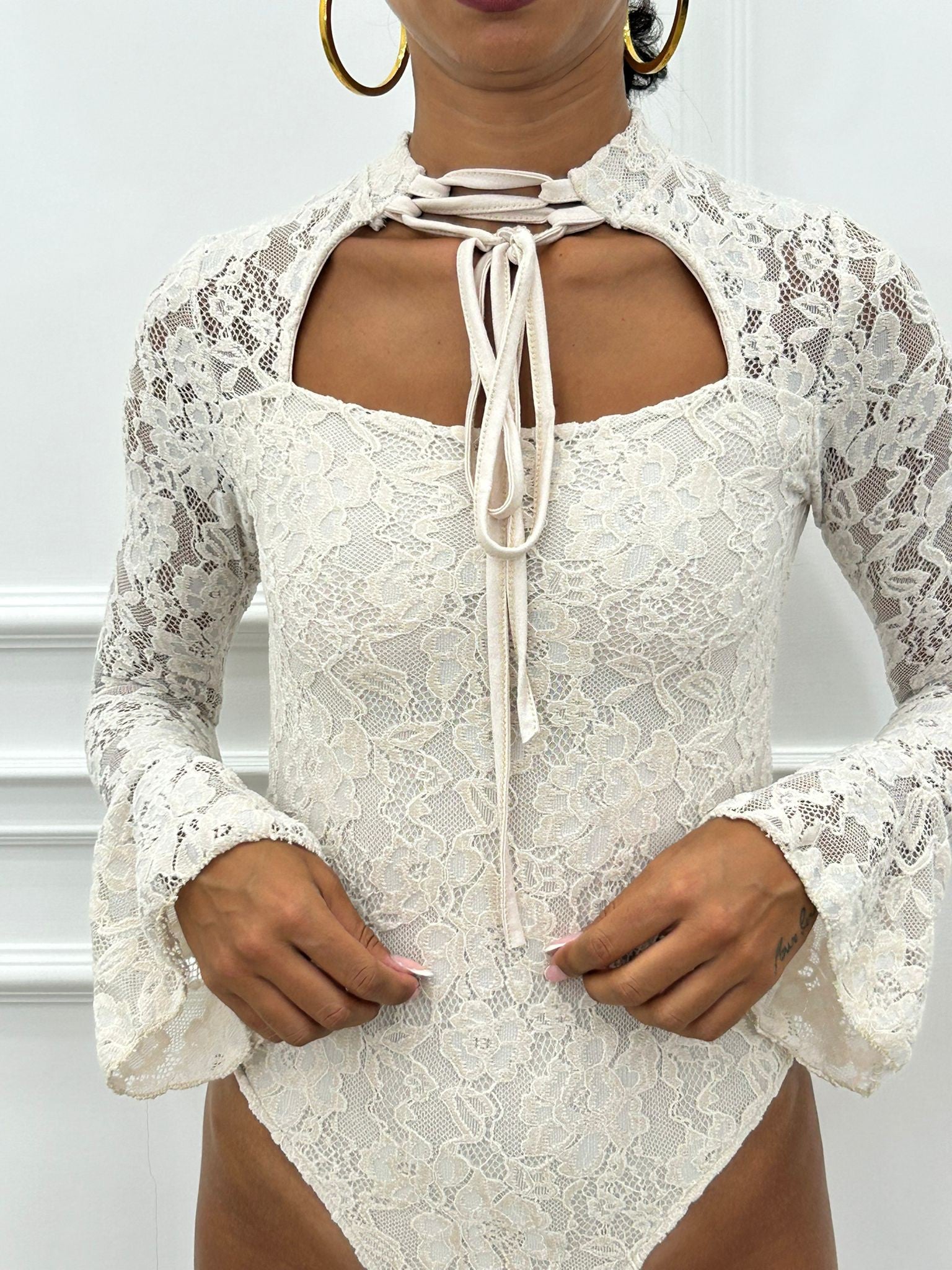 BODY PIZZO CUT OUT NEW AI/27
