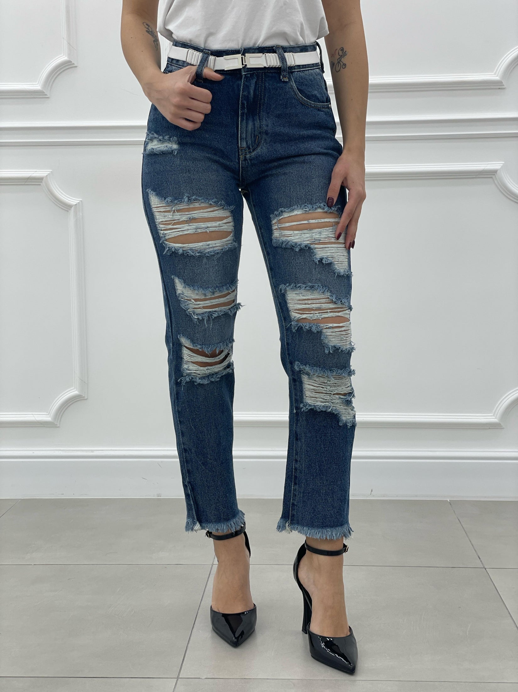 JEANS CON STRAPPI NEW COLLECTION