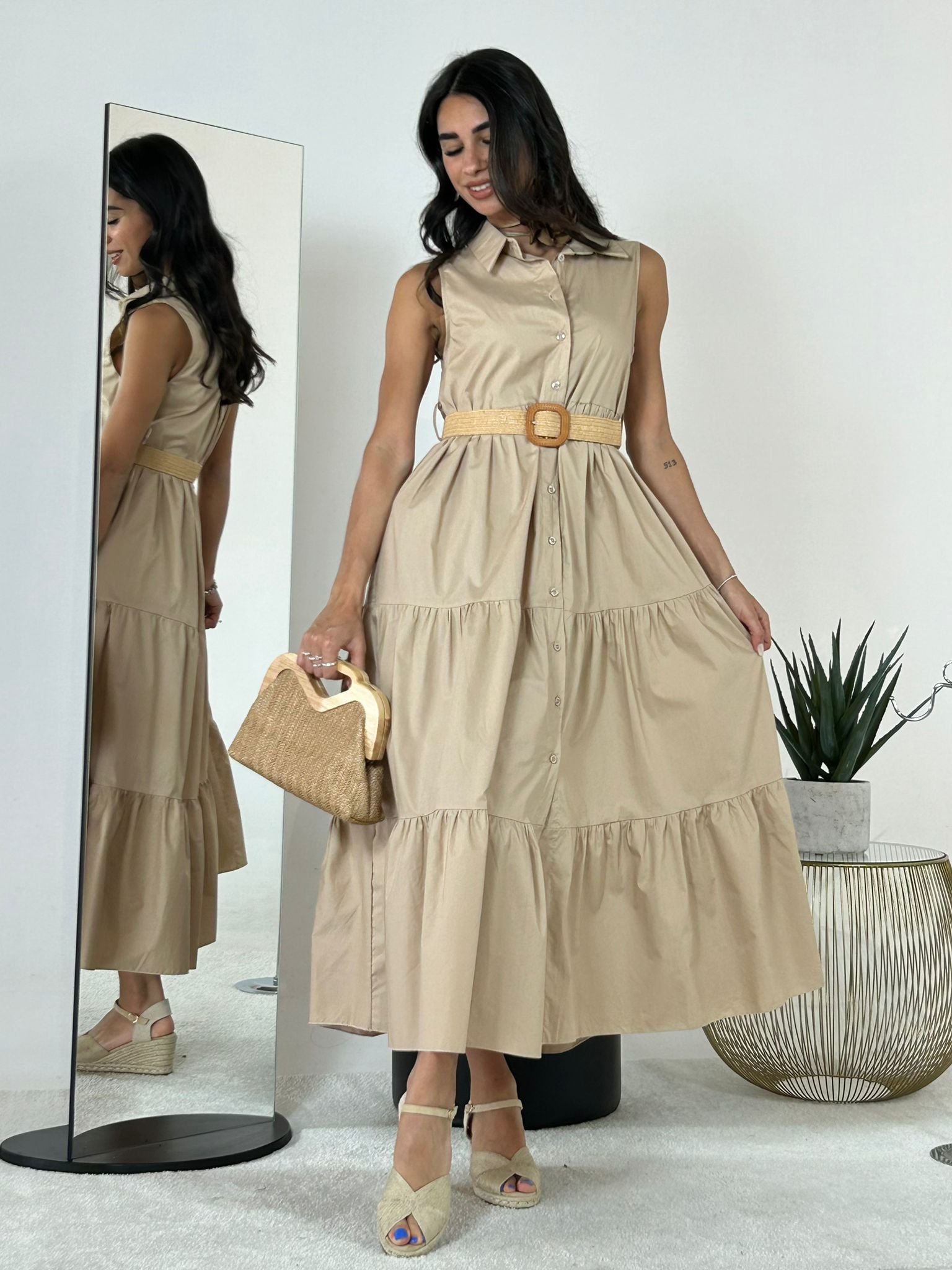 70204-VESTITO-SMANICATO-CON-COLLO-CAMICIA-NEW-COLLECTION-VESTITO-SMANICATO-CON-COLLO-CAMICIA-NEW-COLLECTION_21573dd5-72bf-4ce7-8aeb-9cb96ea90a6e.jpg