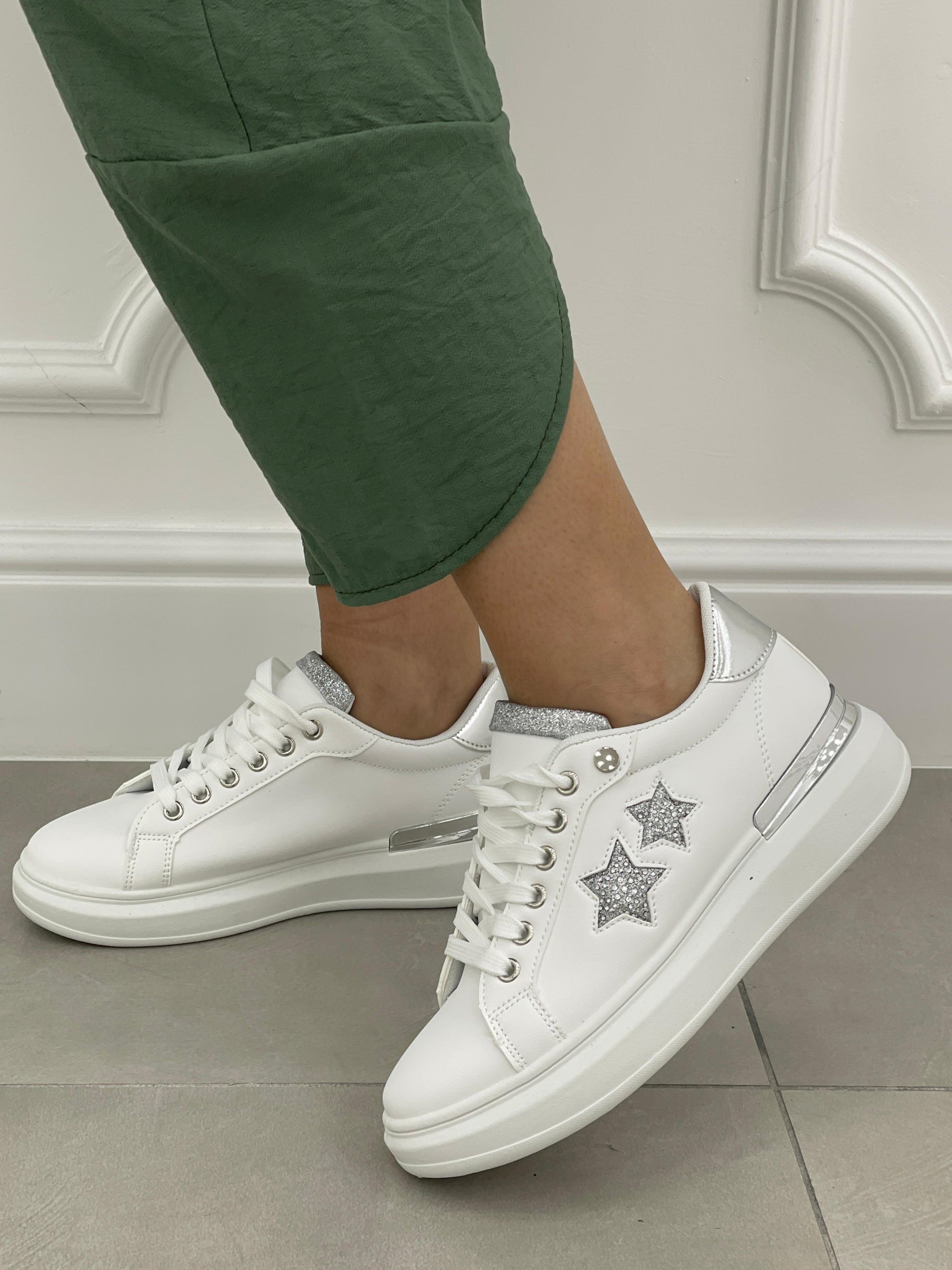 SNEAKERS CON STELLA GLITTER