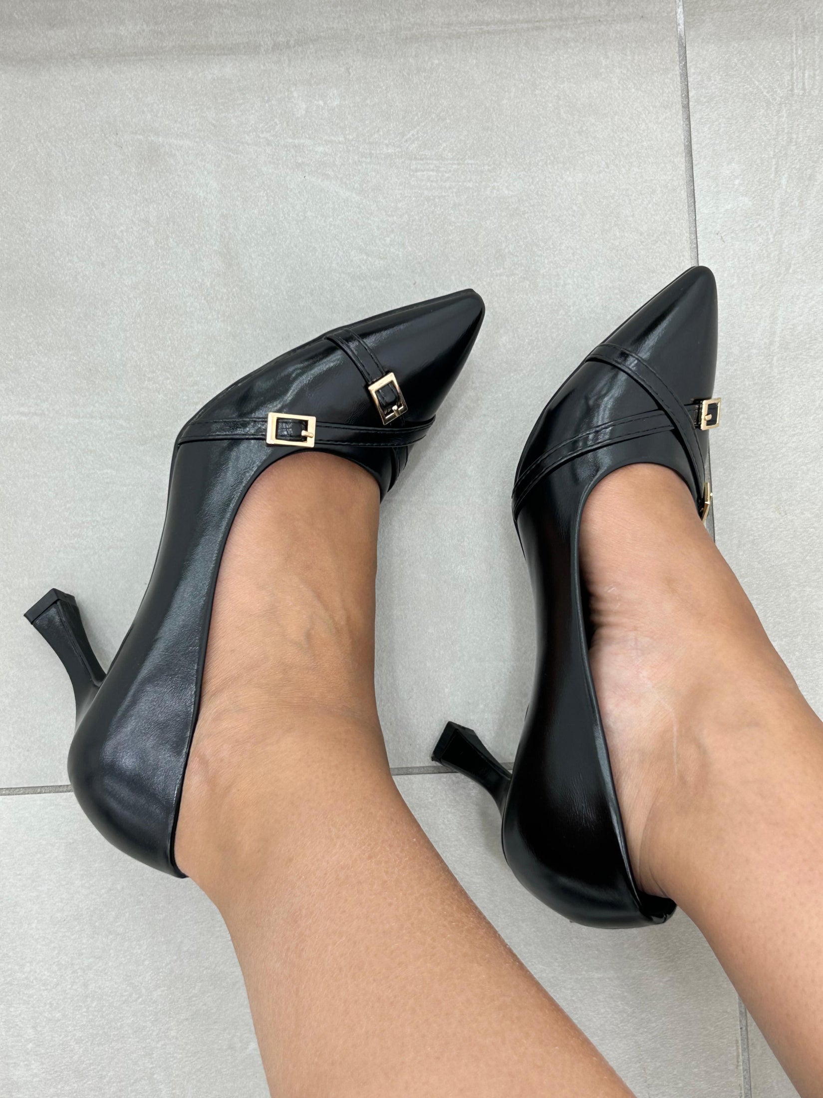 DECOLLETE CON DETTAGLIO FIBBIA AUTUMN COLLECTION
