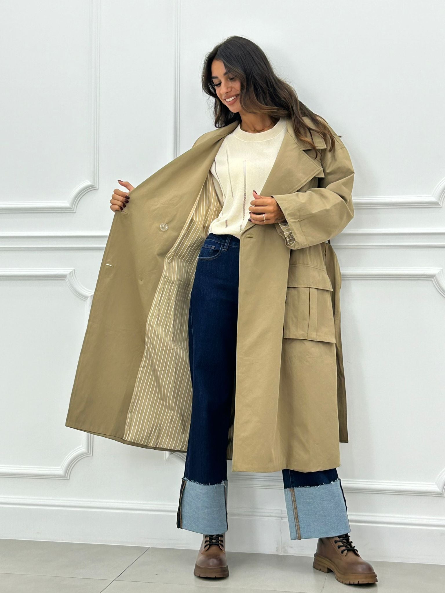 TRENCH OVER CON TASCONI AUTUMN COLLECTION