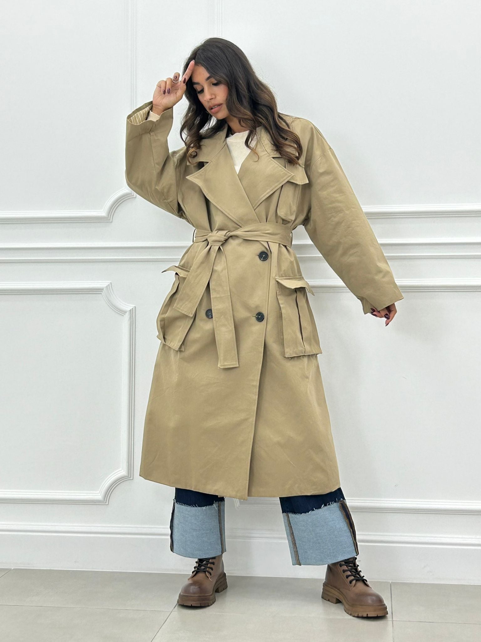 TRENCH OVER CON TASCONI AUTUMN COLLECTION