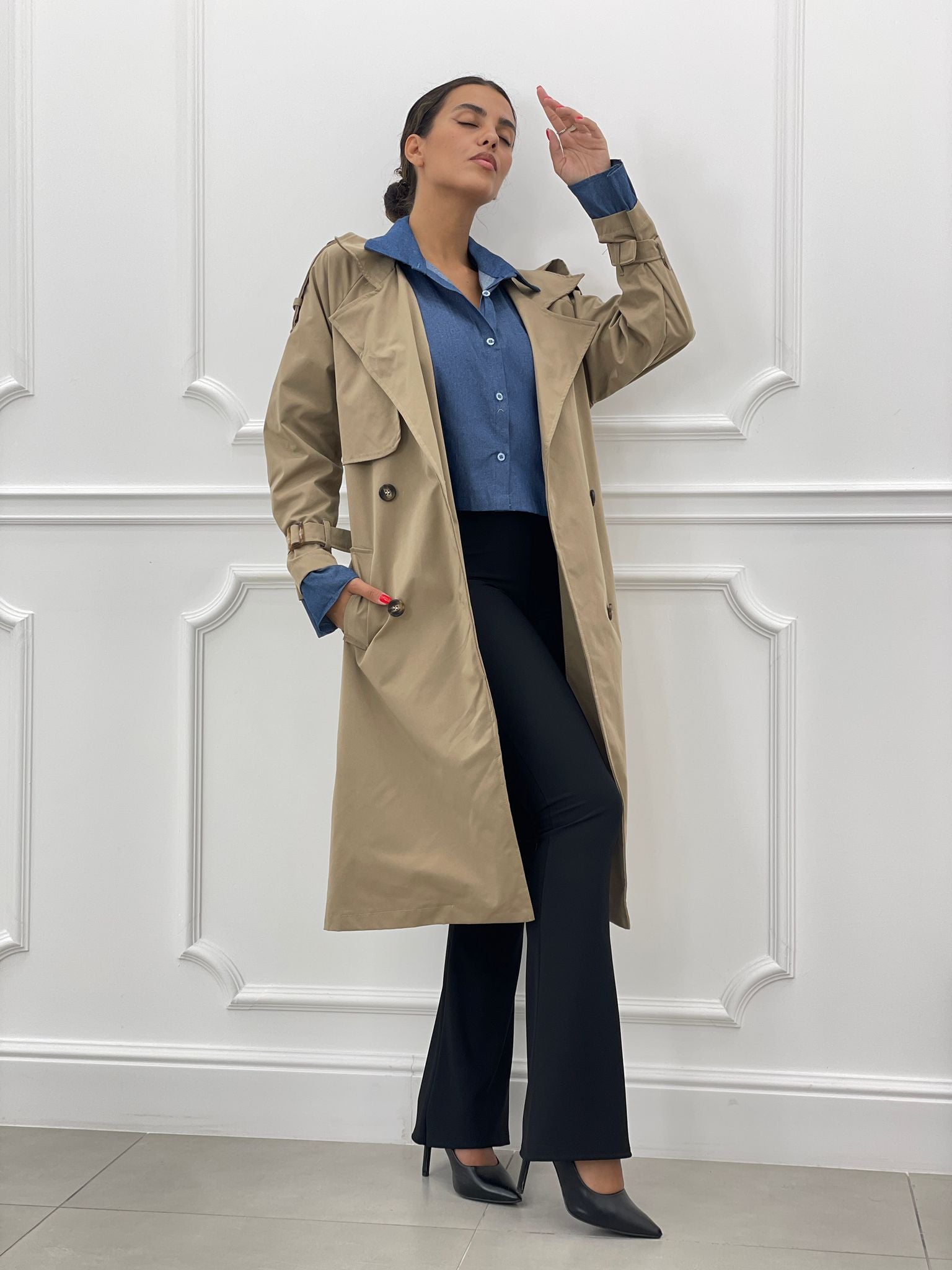 TRENCH CON FINTA CAMICIA AUTUMN COLLECTION