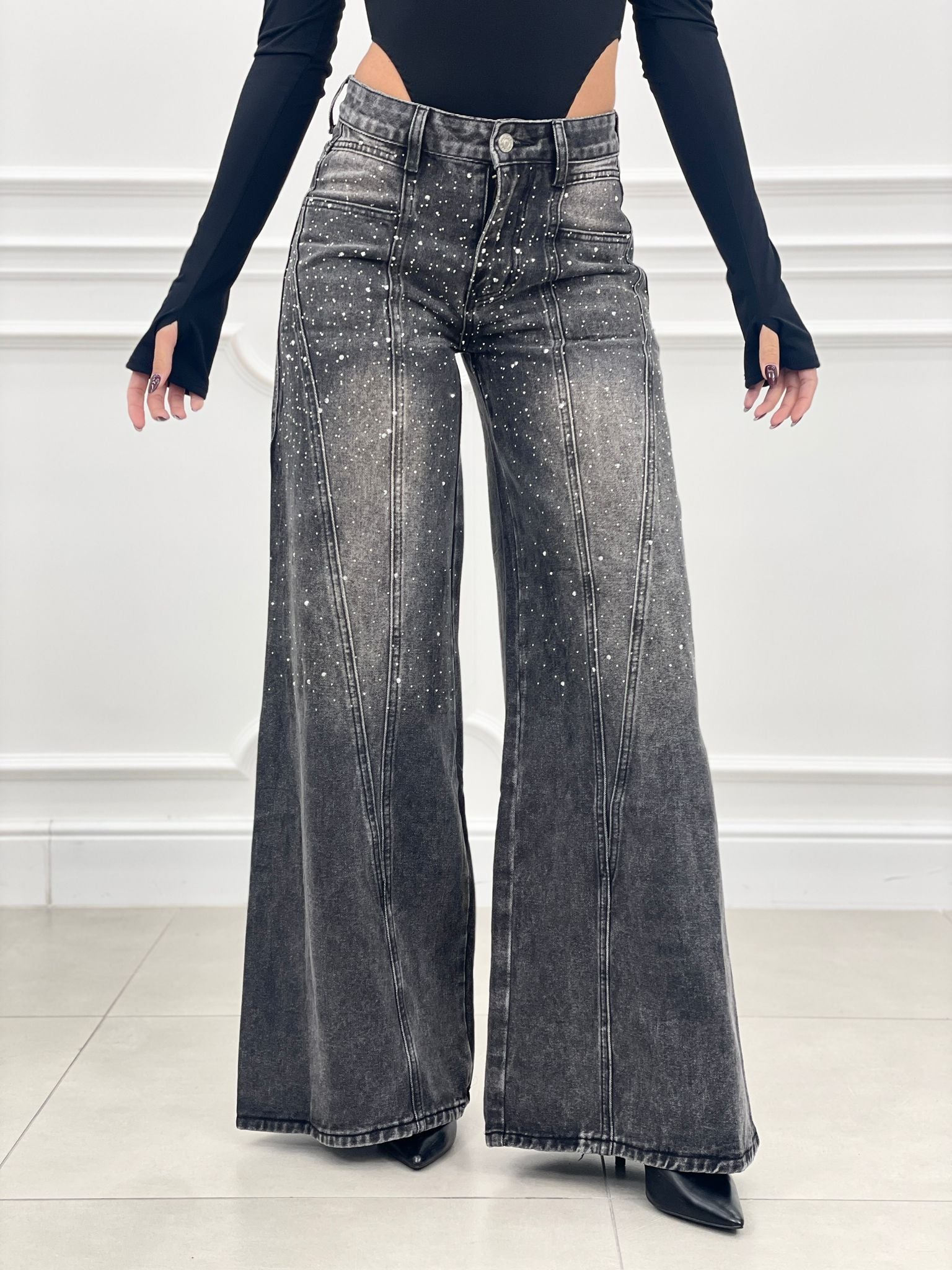 JEANS  SFUAMATO CON STRASS NEW SS 25