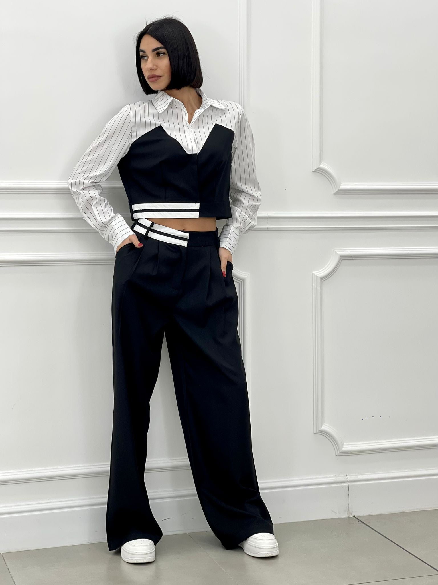 COORDINATO CAMICIA CROP E PANTALONE NEW SS25